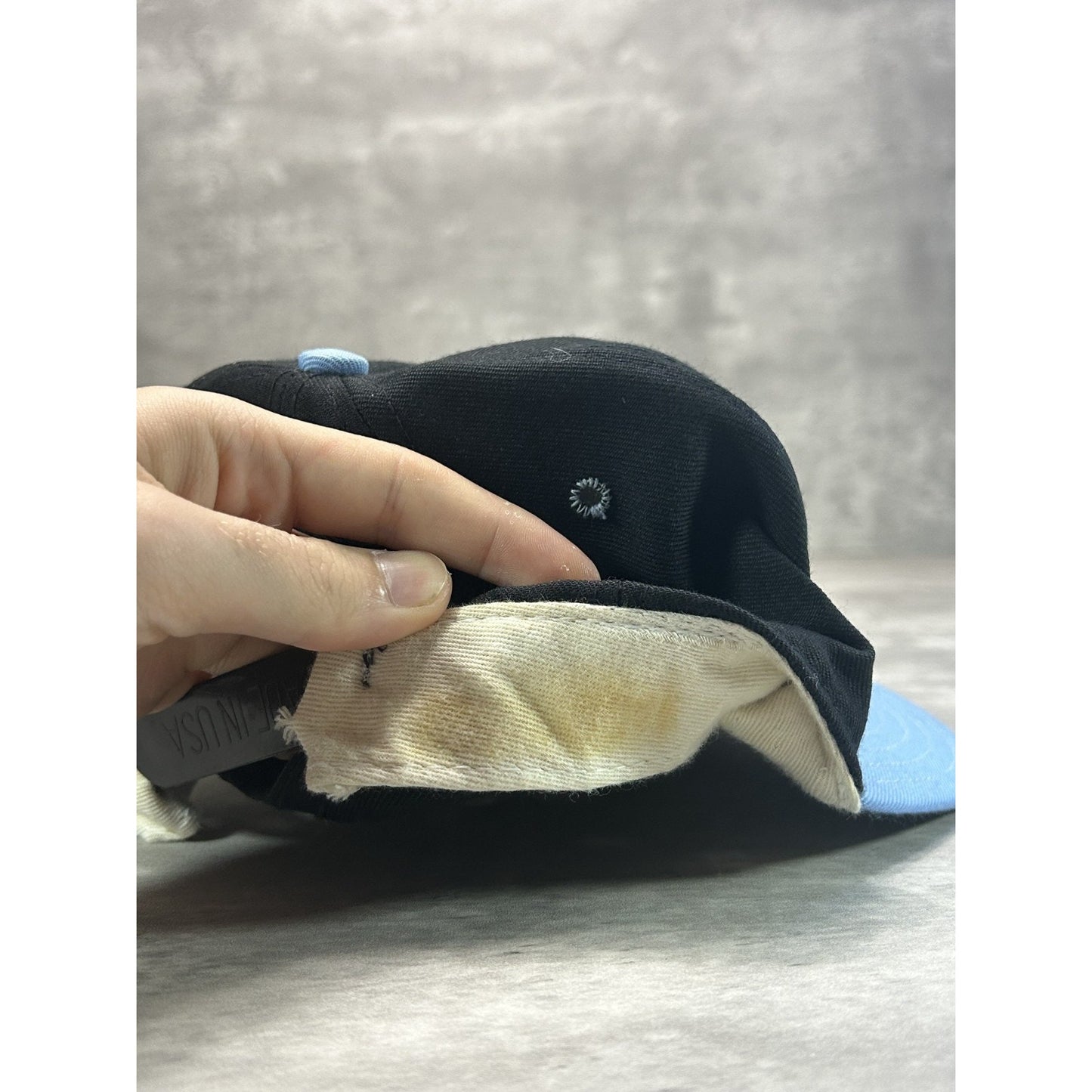 Vintage 90s UNC Tarheels NCAA Embroidered Spellout Collegiate Snapback Hat OSFA