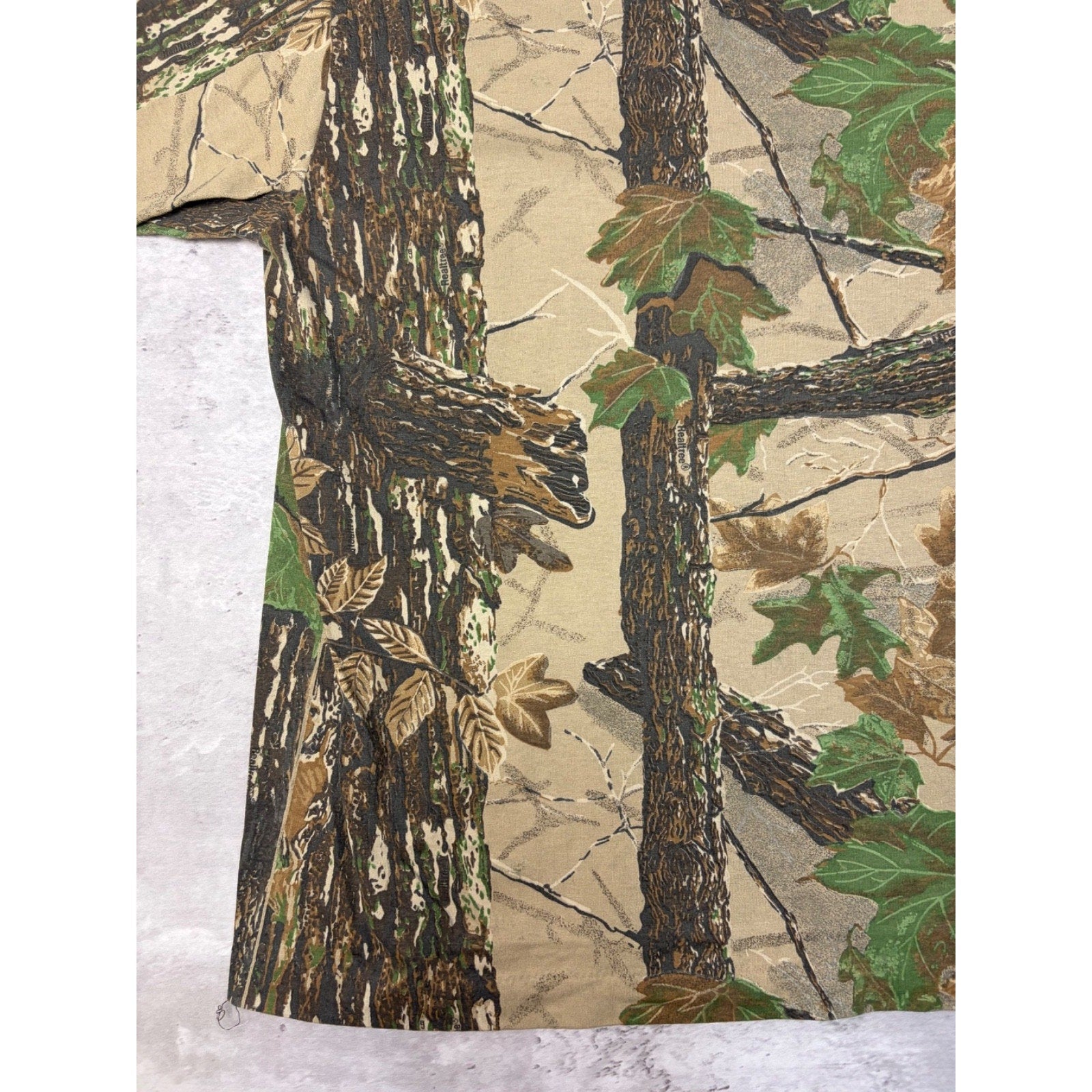 Vintage Realtree Camo Hunting T-Shirt Size Large