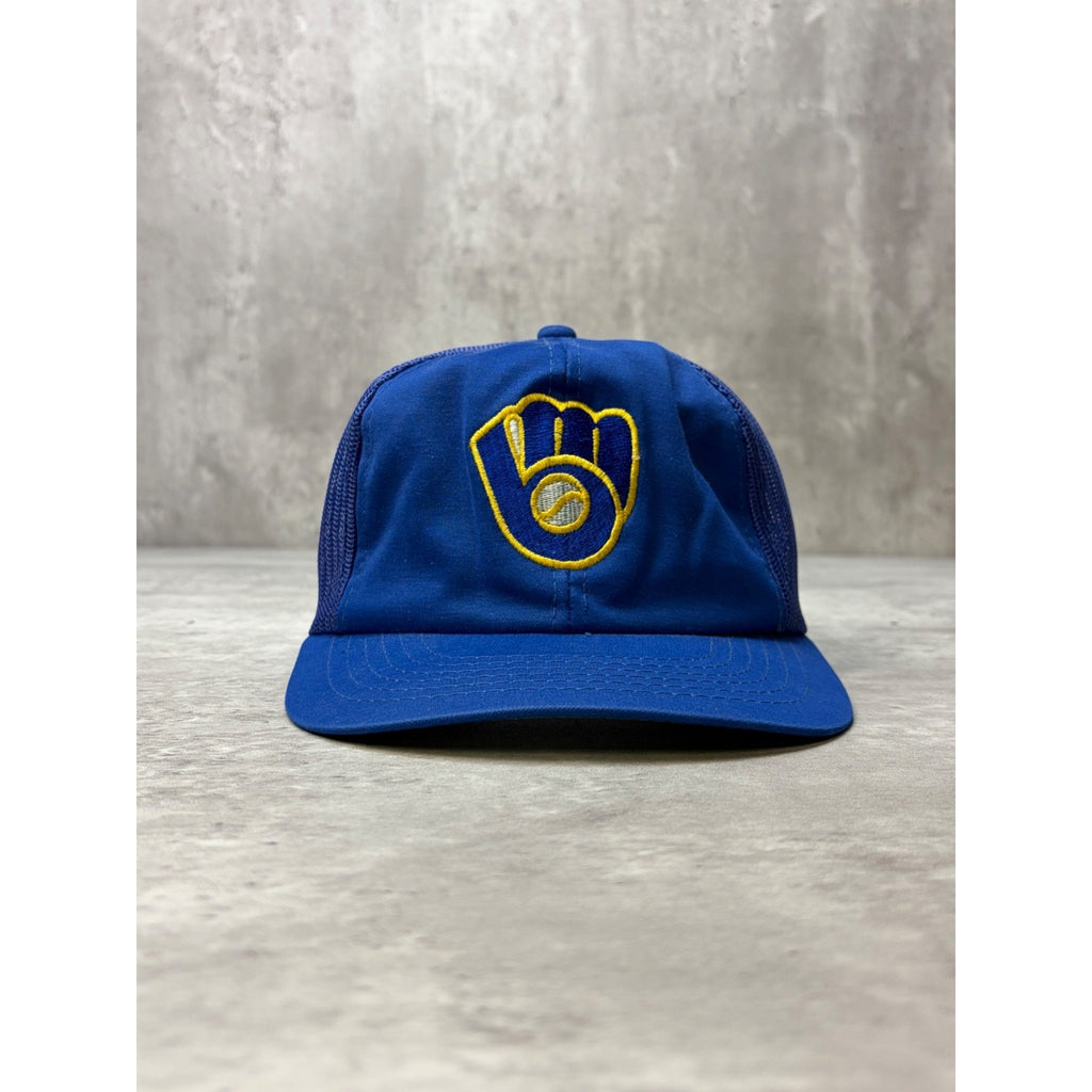 Vintage Milwaukee Brewers MLB Embroidered Logo Trucker Snapback Hat OSFA