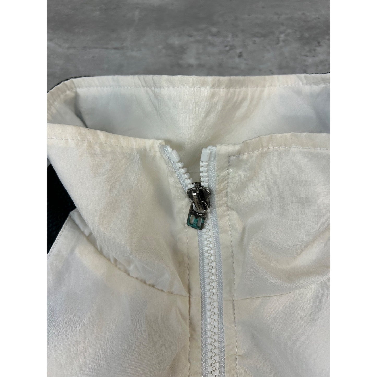 Vintage 90s Nike Embroidered Swoosh Air Full Zip Windbreaker Jacket Size Medium