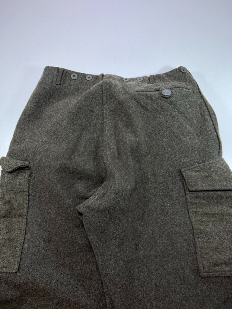 Vintage 1971 WWII Swedish Military Issue C150 Wool Cargo Pants Size 31