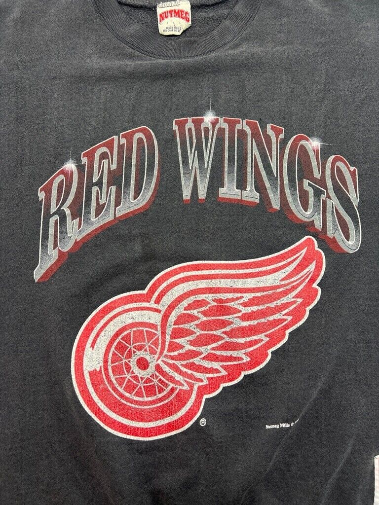 Vintage 90s Detroit Red Wings NHL Graphic Spell Out Nutmeg Sweatshirt Size Large