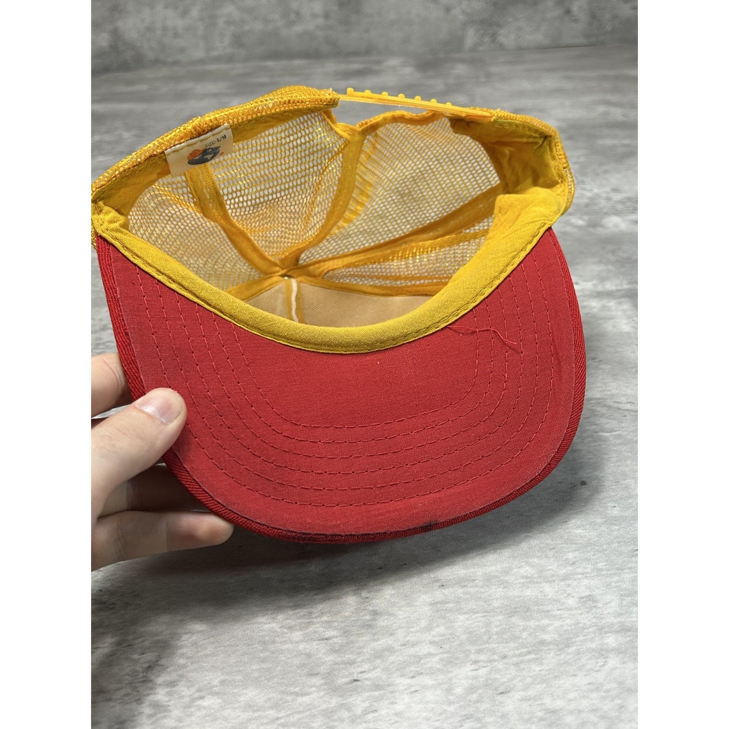 Vintage 80s/90s 4x4 Pickup Truck Graphic Trucker Snapback Hat Small