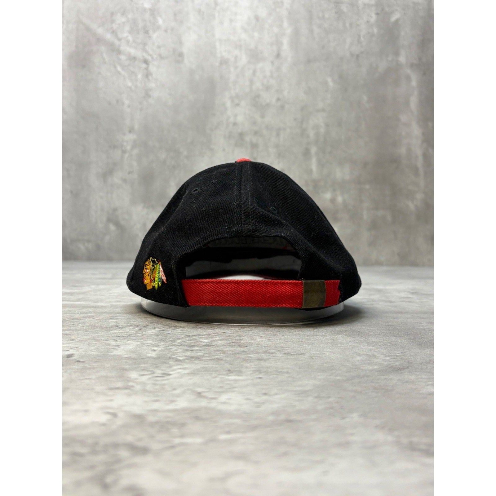 Vintage 90s Chicago Blackhawks NHL Embroidered Spellout Strapback Hat OSFA