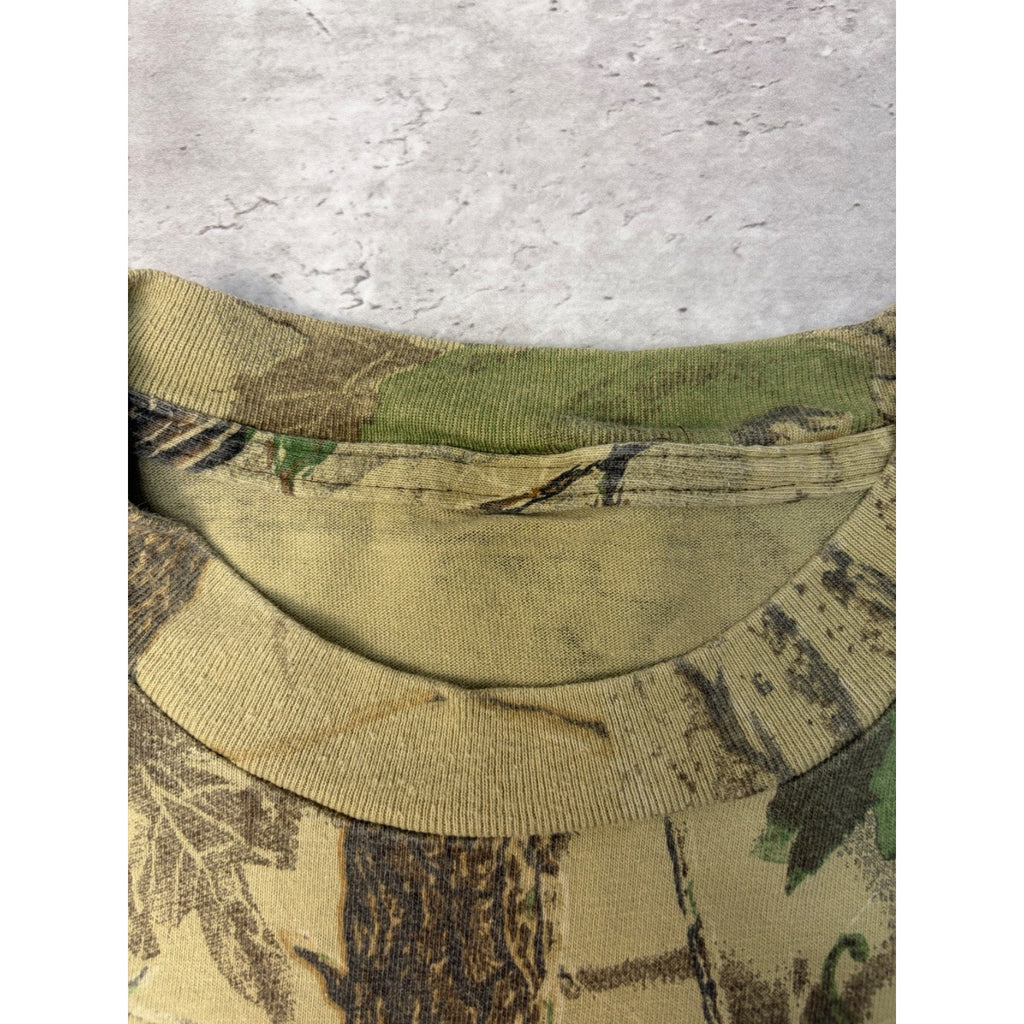 Vintage Realtree Tree Camo Hunting T-Shirt Size XL
