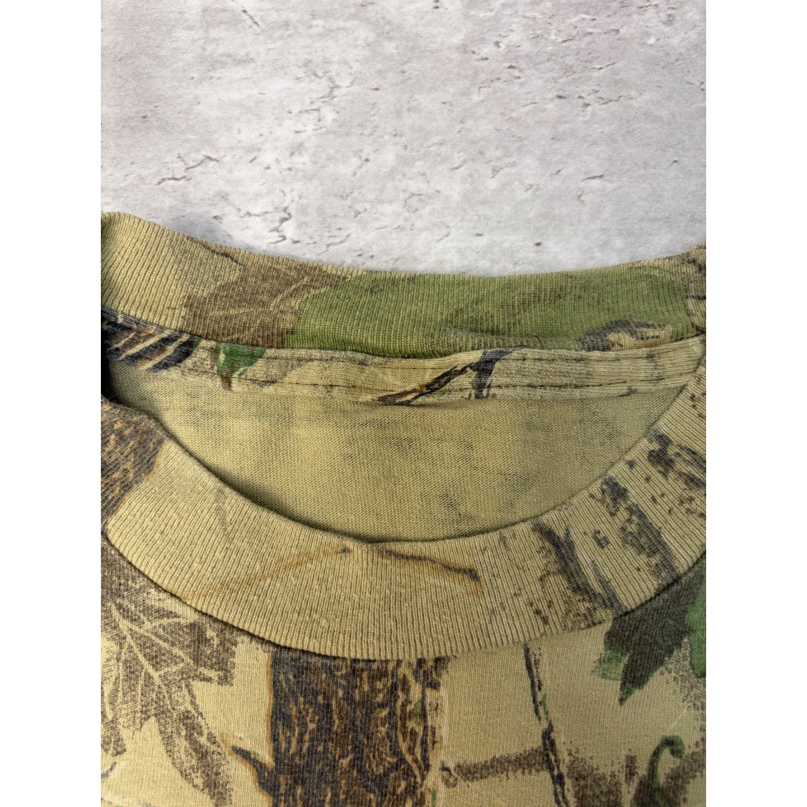 Vintage Realtree Tree Camo Hunting T-Shirt Size XL