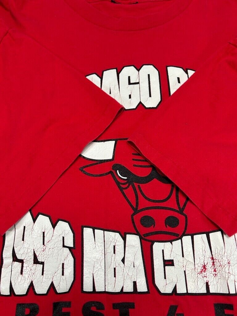 Vintage 1996 Chicago Bulls NBA Champions Spellout Logo T-Shirt Size 2XL