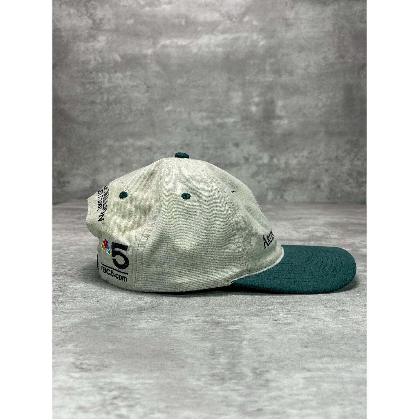 Vintage 90s Arlington Park Embroidered Spellout Two Tone Snapback Hat OSFA