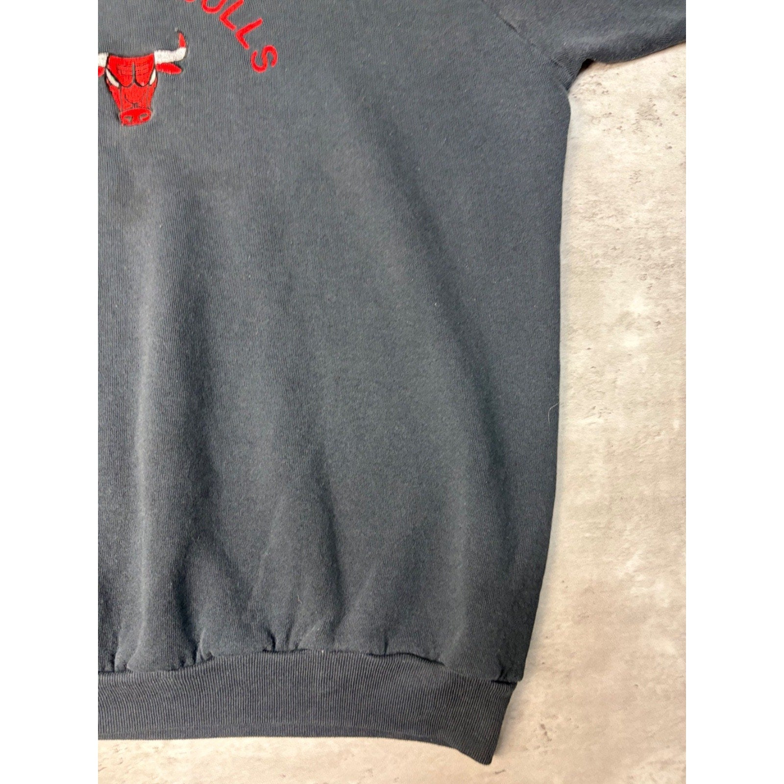 Vintage 90s Chicago Bulls NBA Embroidered Logo Spellout Sweatshirt Size XL