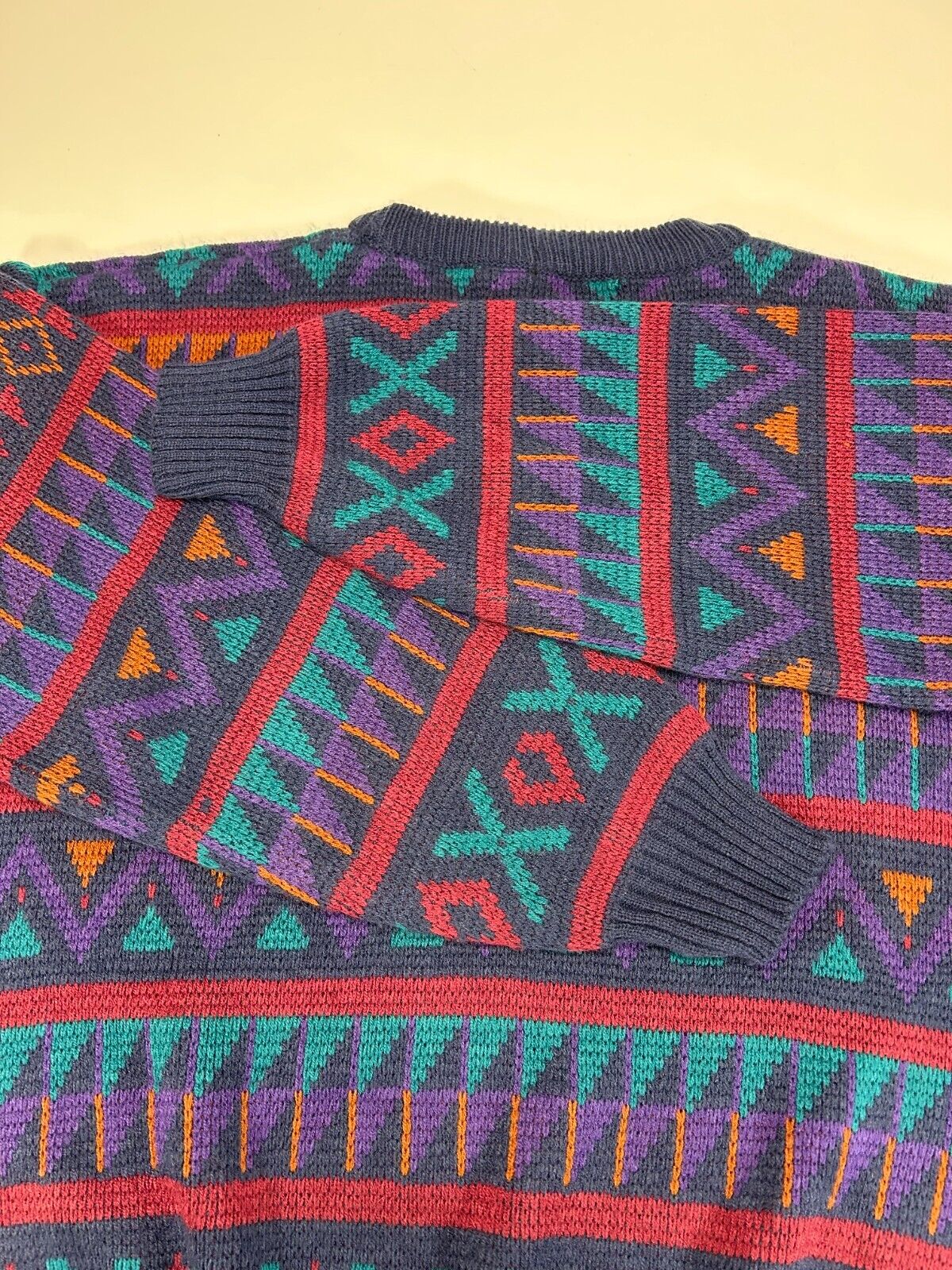 Vintage 90s Van Heusen Abstract Striped Pattern Pull Over Knit Sweater Sz Large