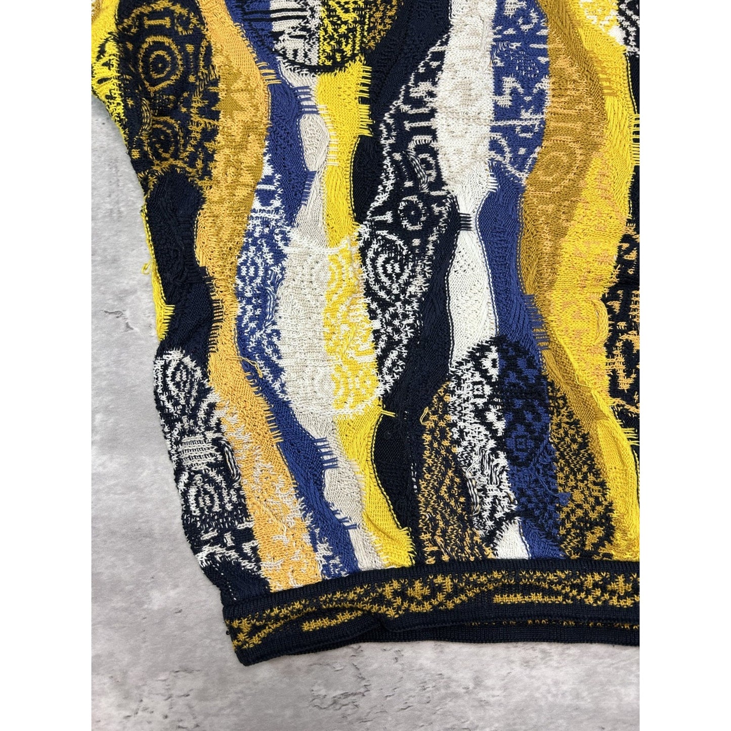 Vintage 90s Coogi Abstract 3D Knit 1/4 Button Collared Knit Sweater Size XL