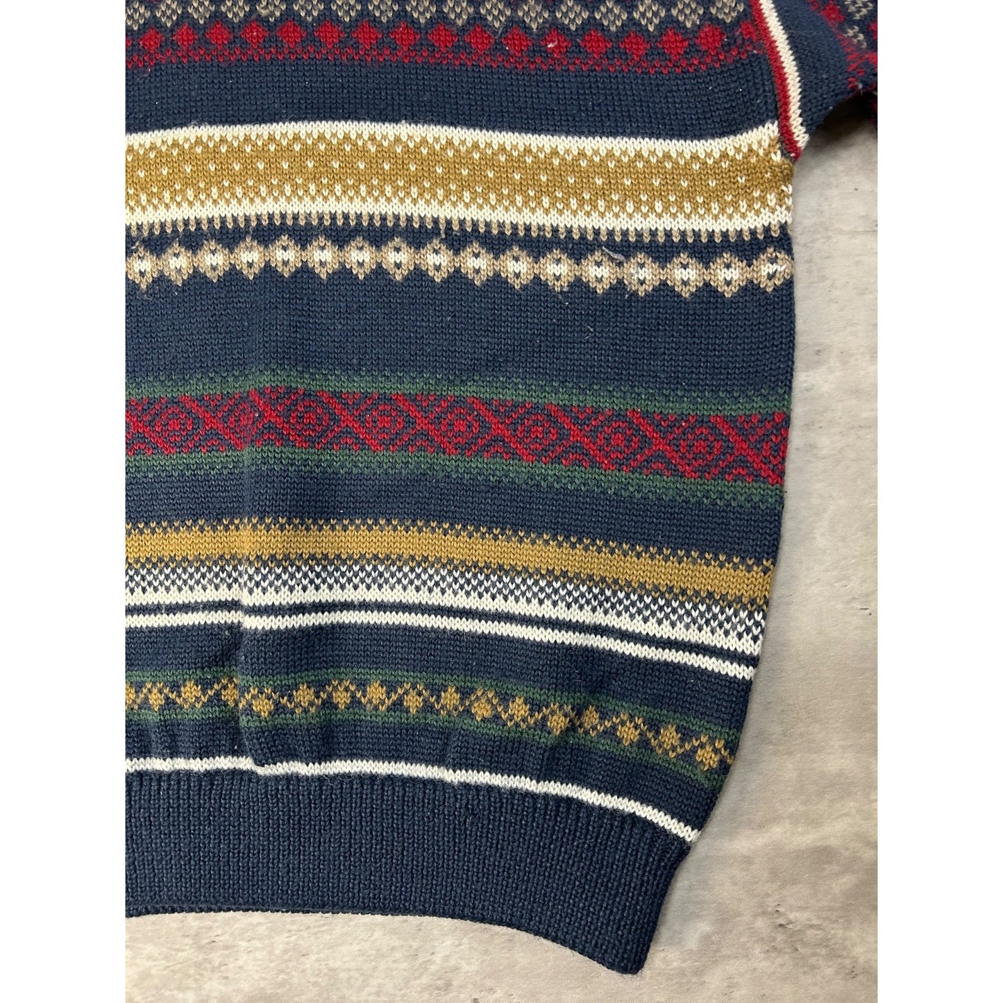 Vintage Abstract Striped Geometric Pullover Ribbed Knit T-Shirt Size Small