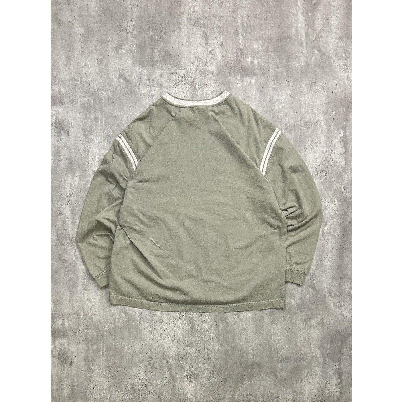 Vintage 2000s Nike Embroidered Swoosh Long Sleeve V-Neck T-Shirt Size XL