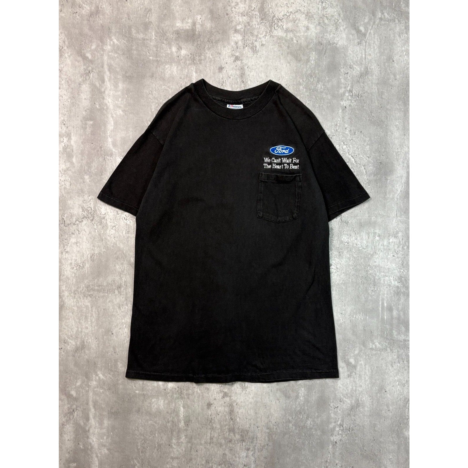 Vintage 90s Ford We Cant Wait For The Heart To Beat Spellout T-Shirt Size