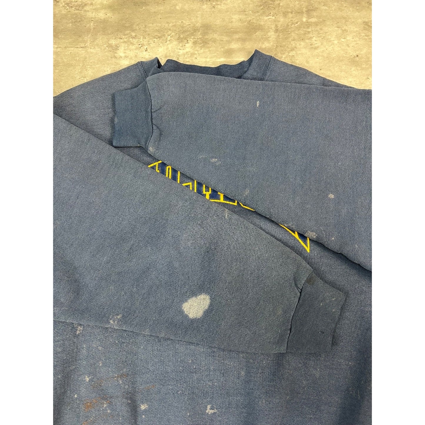 Vintage 90s Michigan Wolverines NCAA Basketball Graphic Sweatshirt Size XL