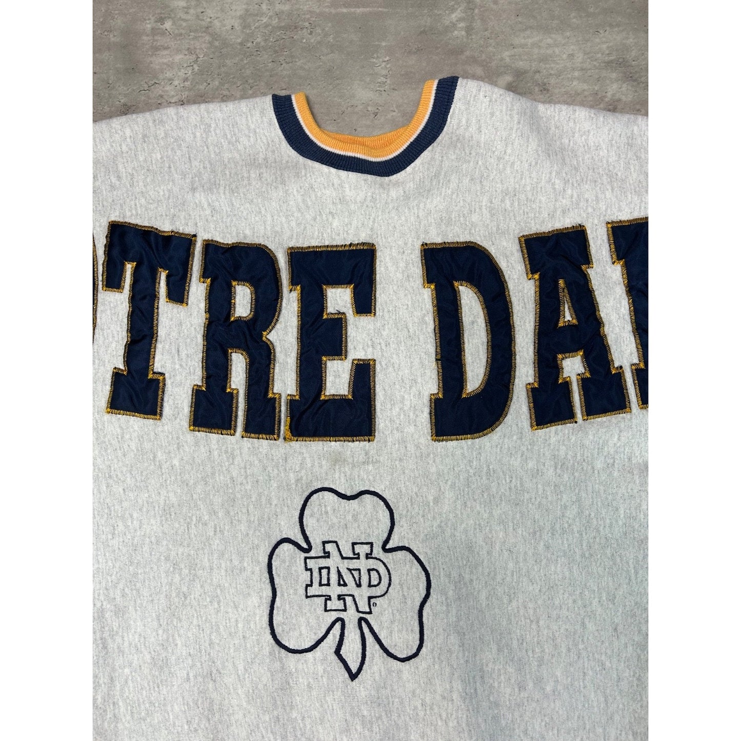 Vintage 90s Notre Dame NCAA Embroidered Arm To Arm Spellout Sweatshirt Sz Large
