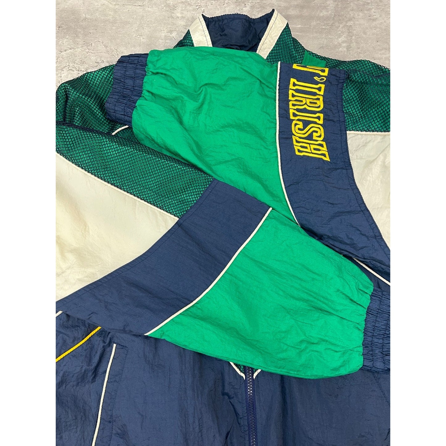 Vintage 90s Notre Dame Fighting Irish NCAA Full Zip Windbreaker Jacket Size XL