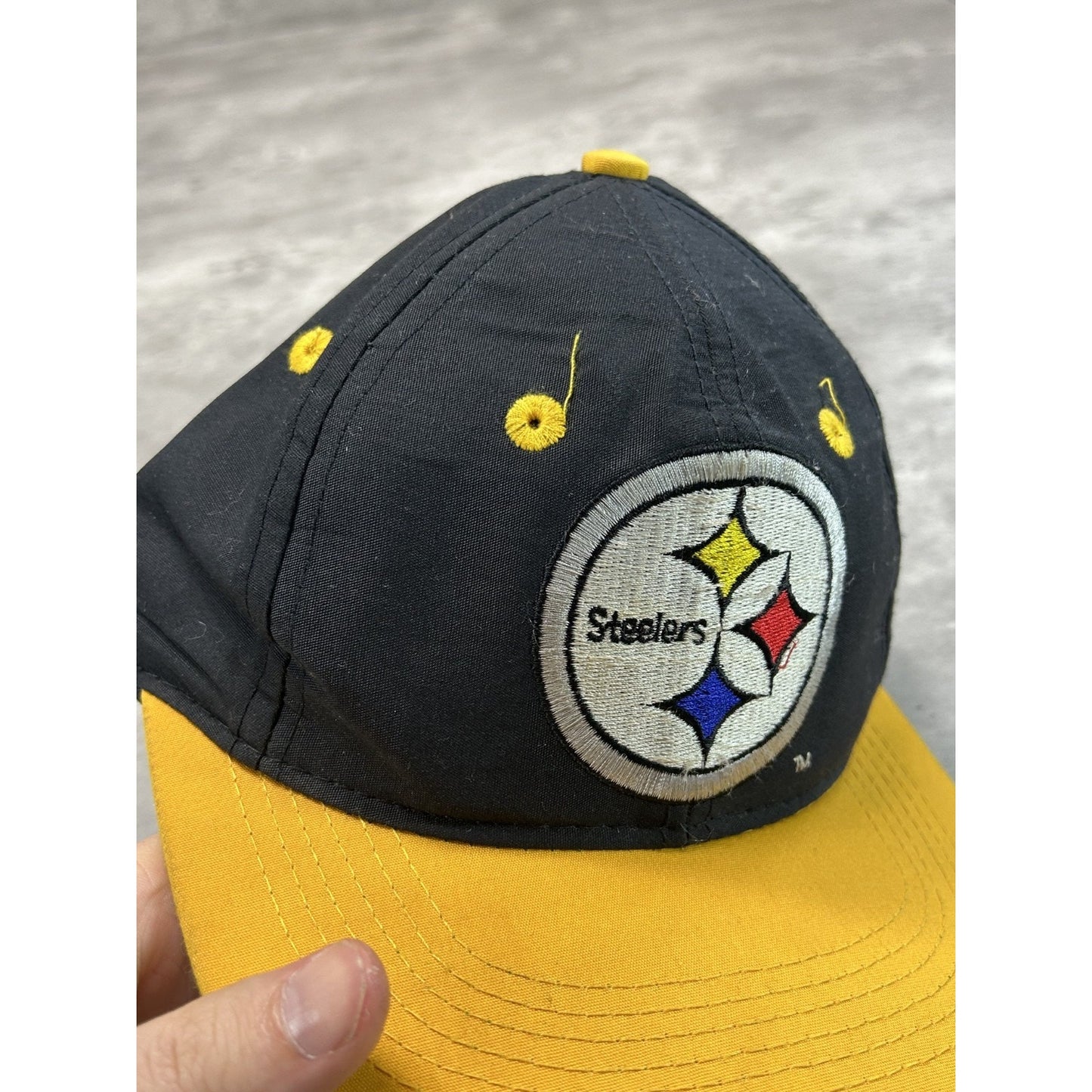 Vintage 90s Pittsburgh Steelers NFL Embroidered Logo Football Snapback Hat YOUTH