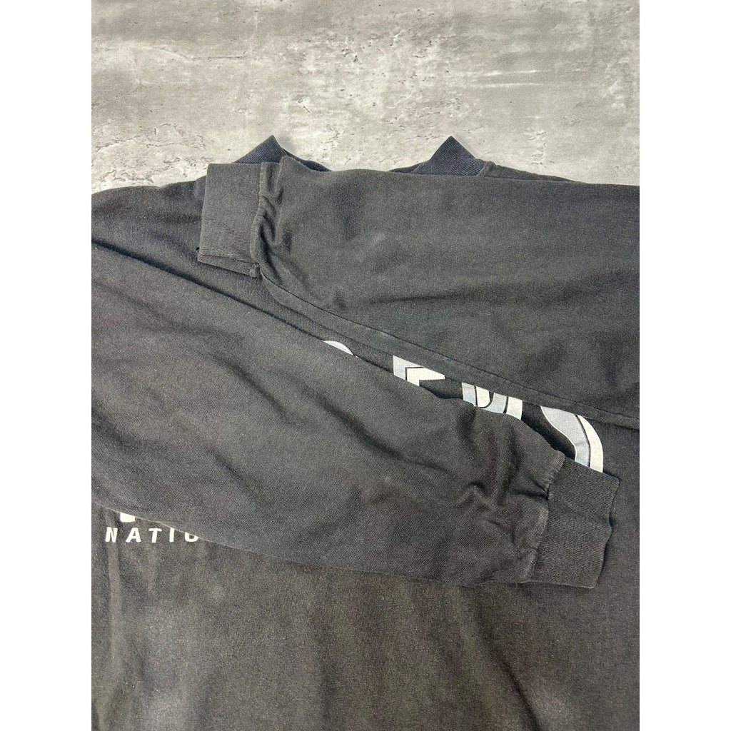 Vintage 1990 Oakland Raiders NFL Spellout Long Sleeve T-Shirt Size Medium