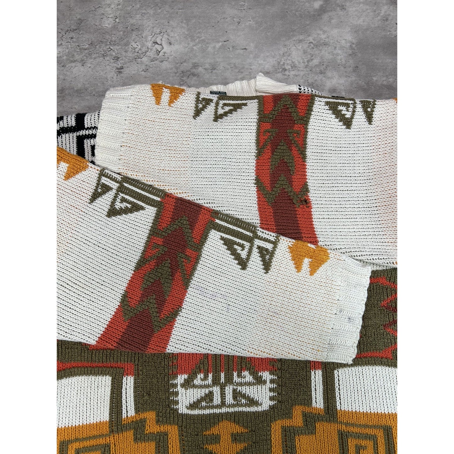 Vintage 80s/90s Hunt Club Aztec Print Pullover Ribbed Knit Sweater Size Small