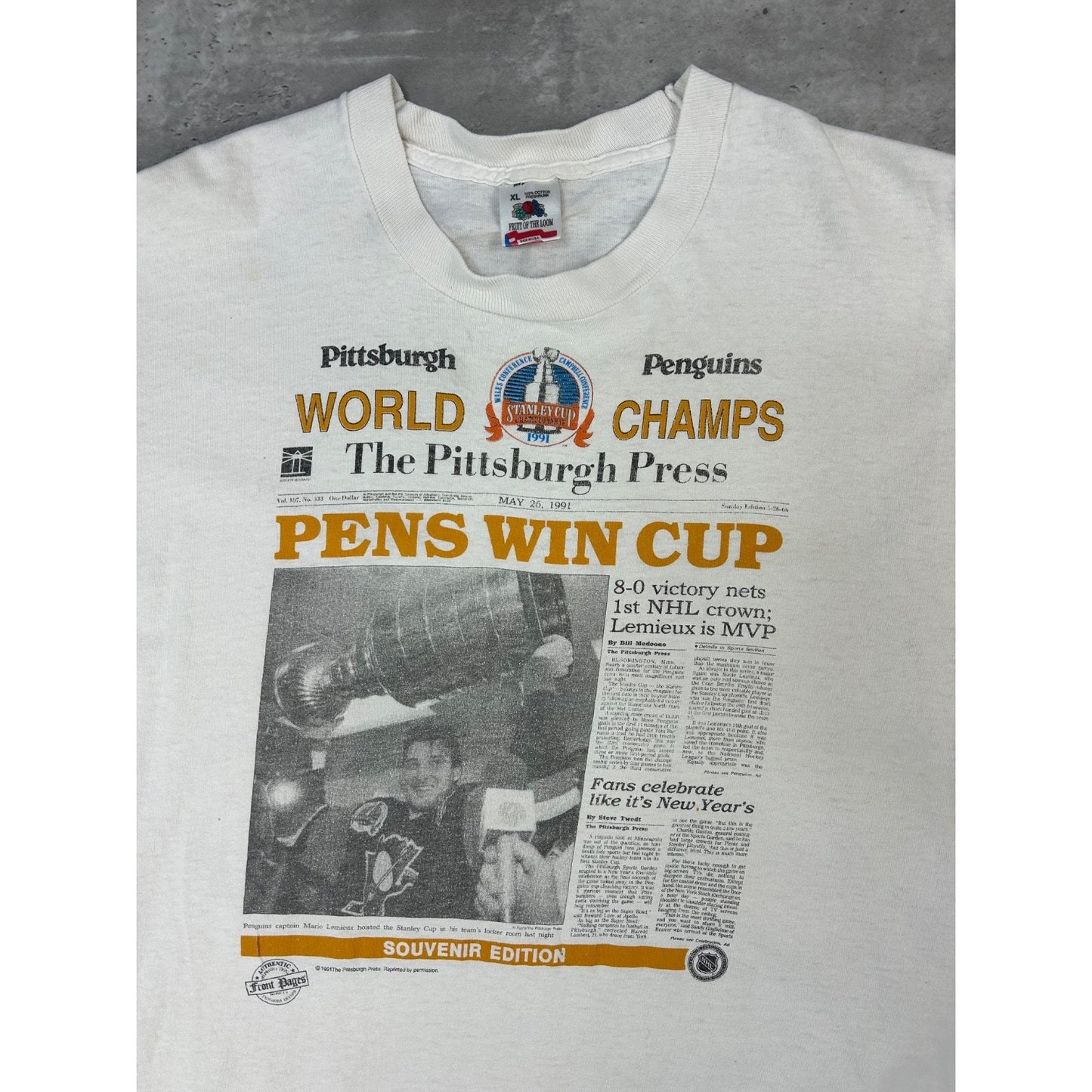 Vintage 1991 Pittsburgh Penguins NHL Newspaper Cup Graphic T-Shirt Size XL