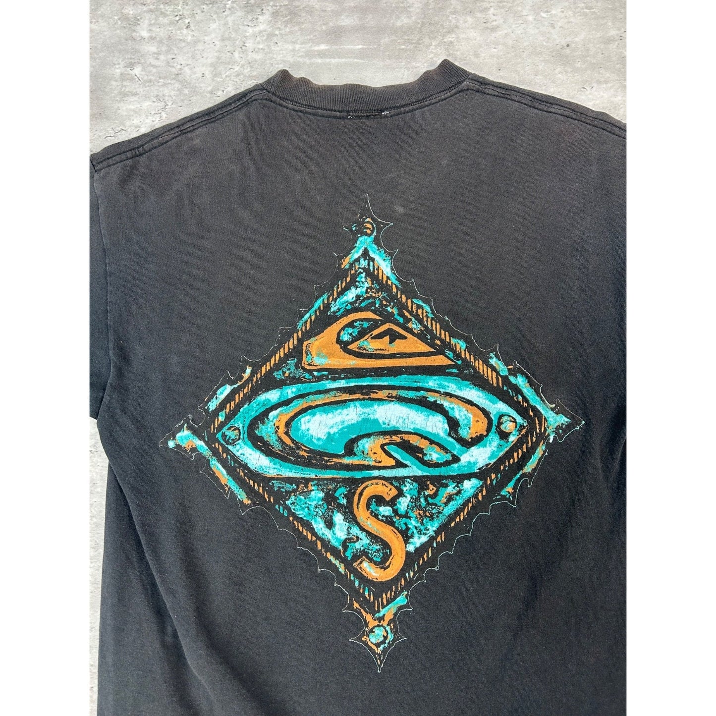 Vintage 90s Quiksilver Surf Crest Logo Graphic T-Shirt Size Large Black