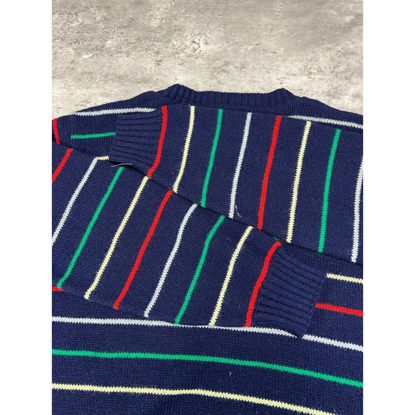 Vintage Striped Pattern Pullover Ribbed Knit Sweater Size Medium