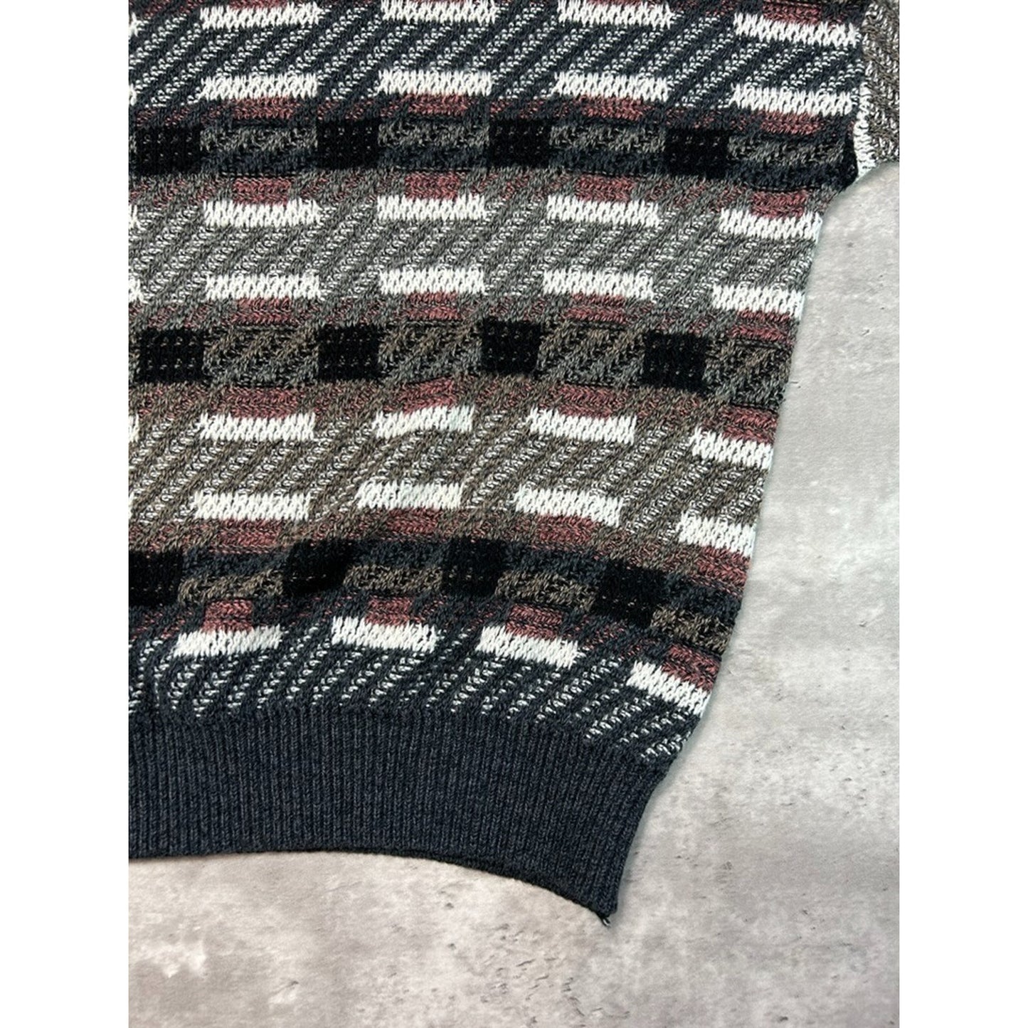 Vintage Jantzen Abstract Striped Pullover Ribbed Knit Sweater Size XL