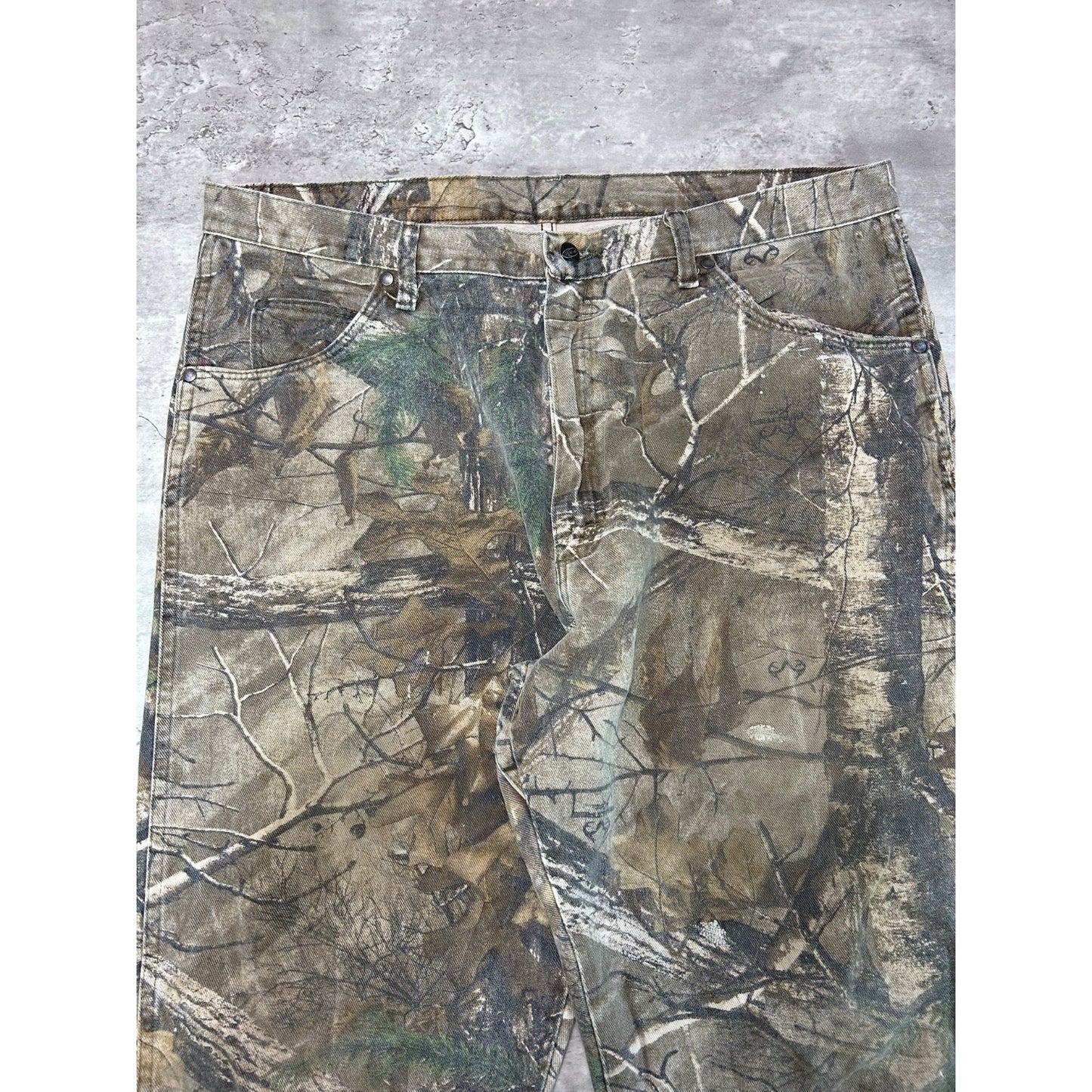 Vintage Realtree Camo Utility Cargo Hunting Pants Size 39