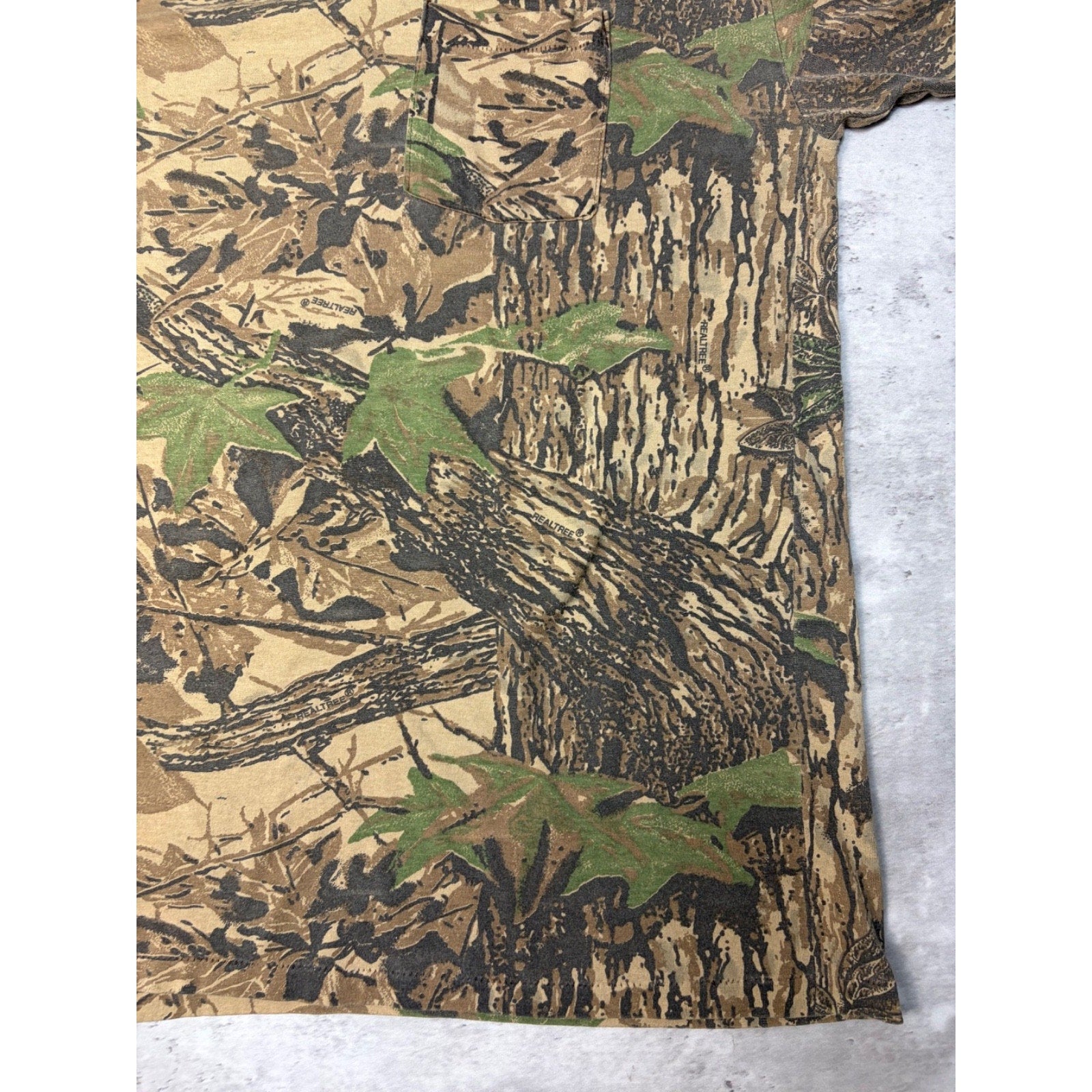 Vintage 80s/90s Redhead Realtree Camo Hunting T-Shirt Size XL