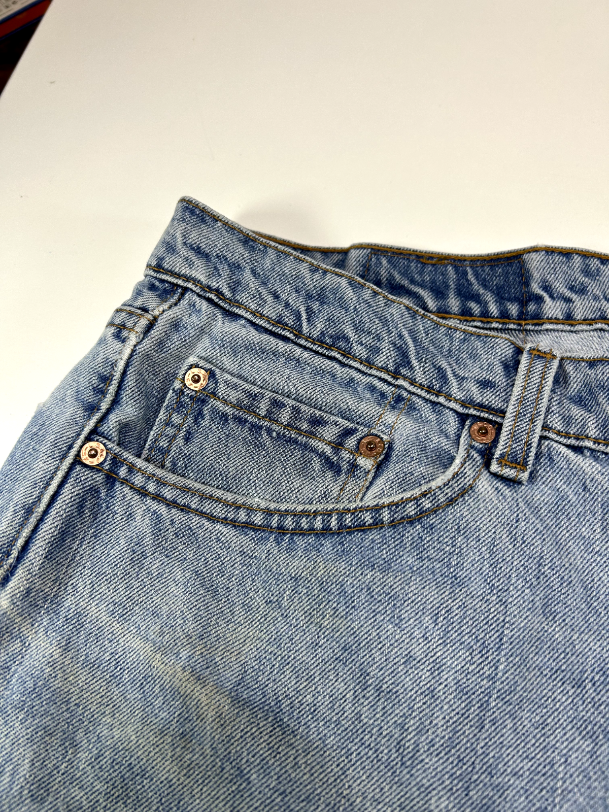 Vintage 90s Levis 550 Red Tab Relaxed Fit Light Wash Denim Pants Size 37