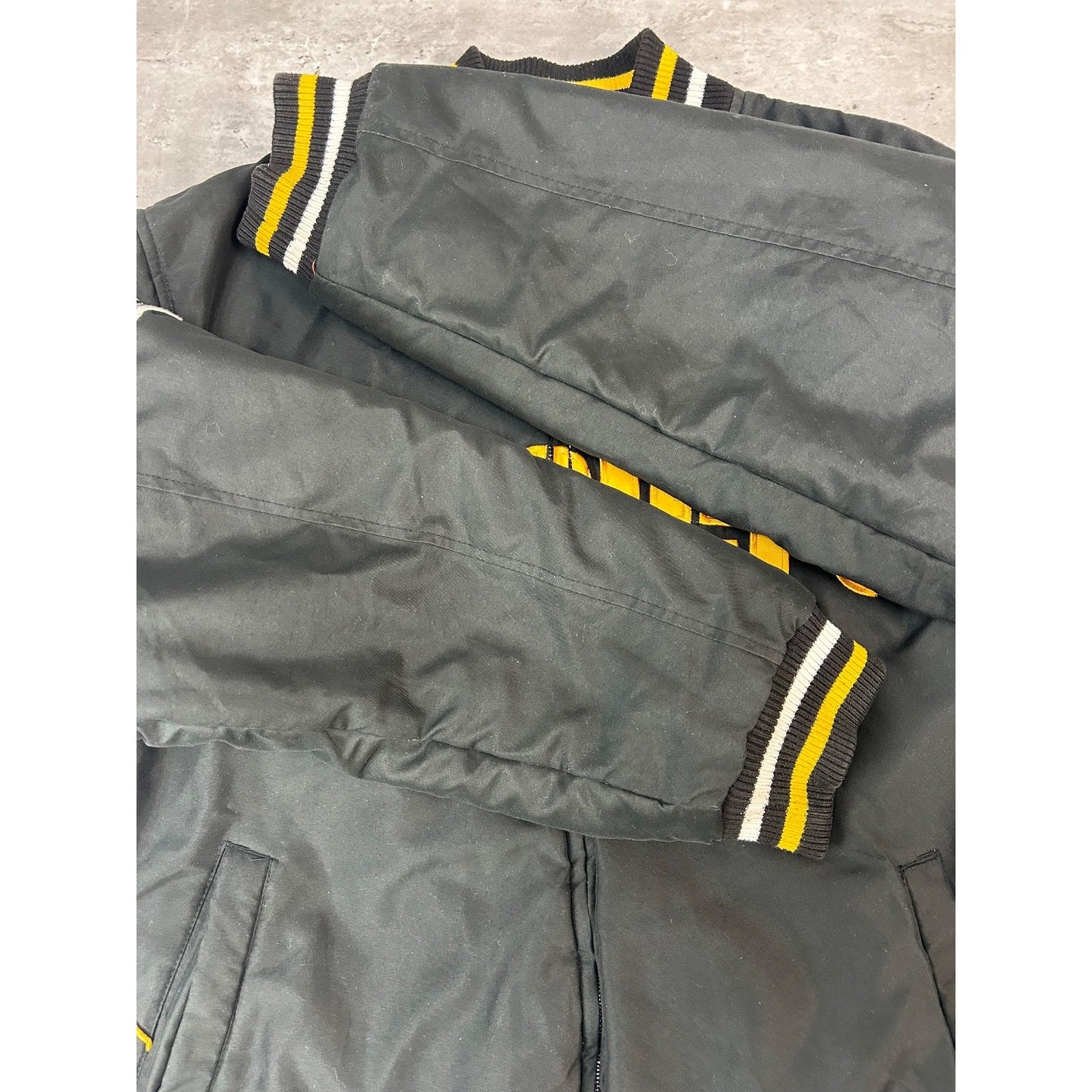 Vintage Pittsburgh Steelers NFL Spellout Reversible Bomber Jacket Size Large