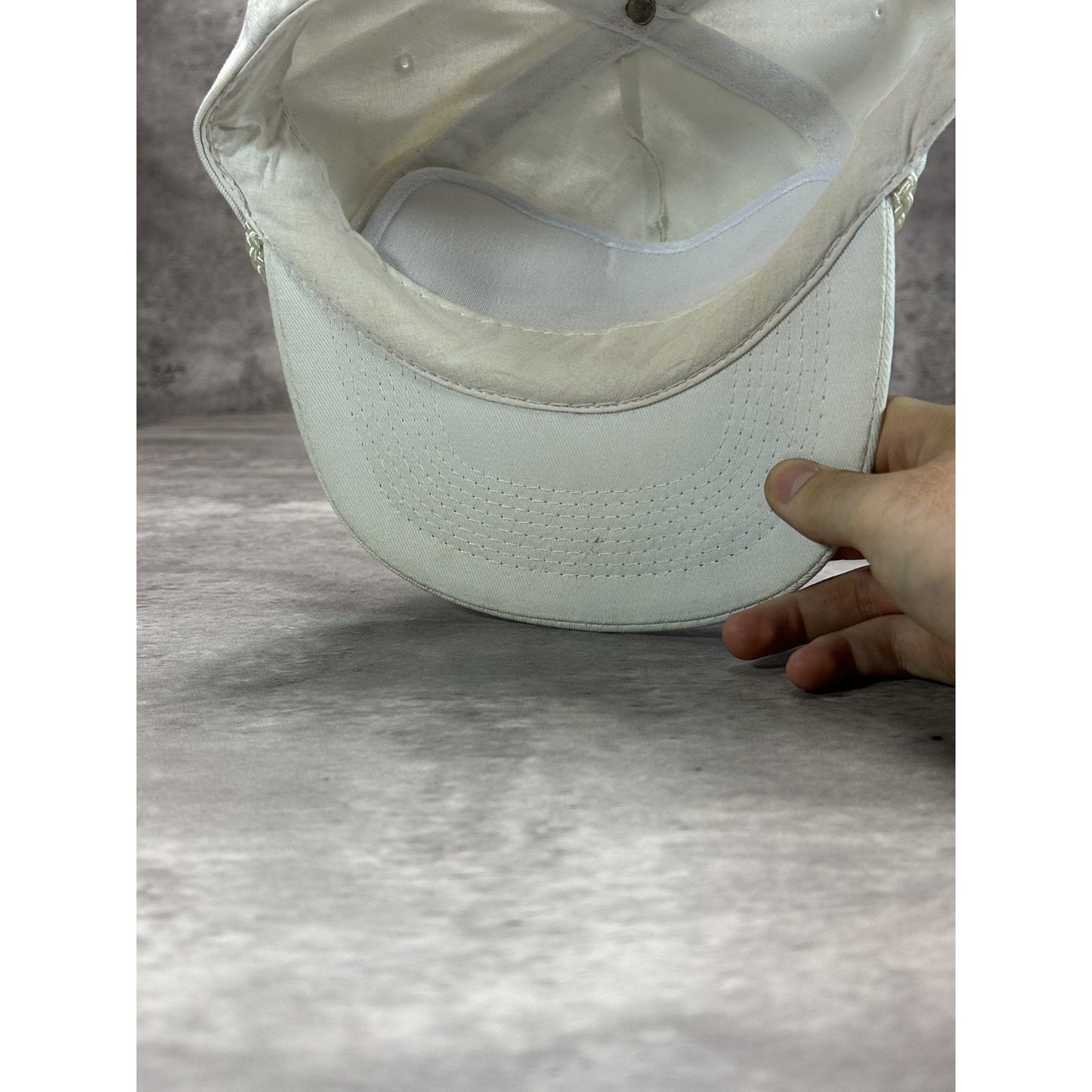 Vintage 90s 96.5 WVNV Radio Station Promo Graphic Snapback Hat OSFA White
