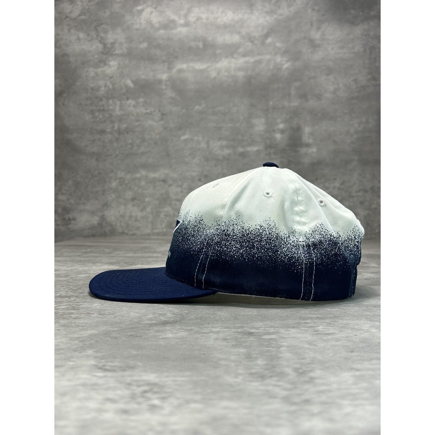 Vintage 90s Dallas Cowboys NFL Embroidered Logo Gradient Snapback Hat OSFA