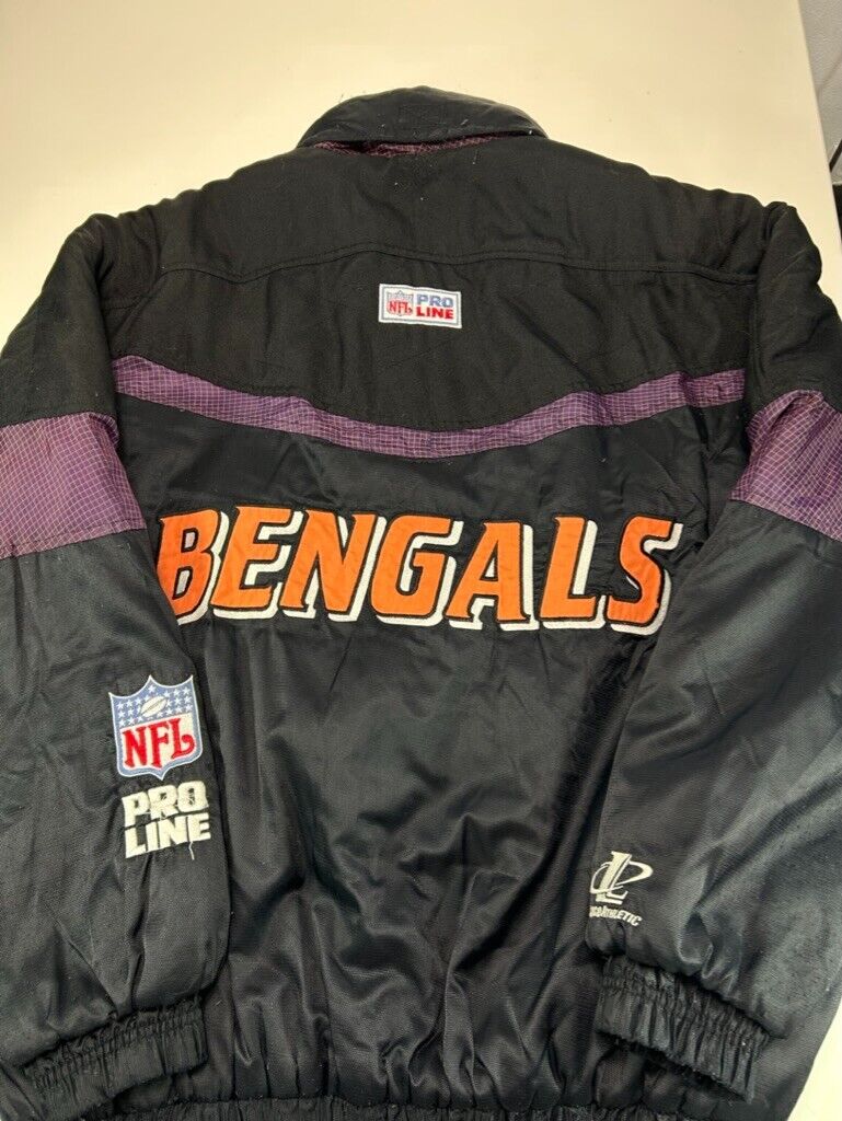 Vintage 90s Cincinnati Bengals NFL Full Zip Insulated Football Jacket Sz Medium