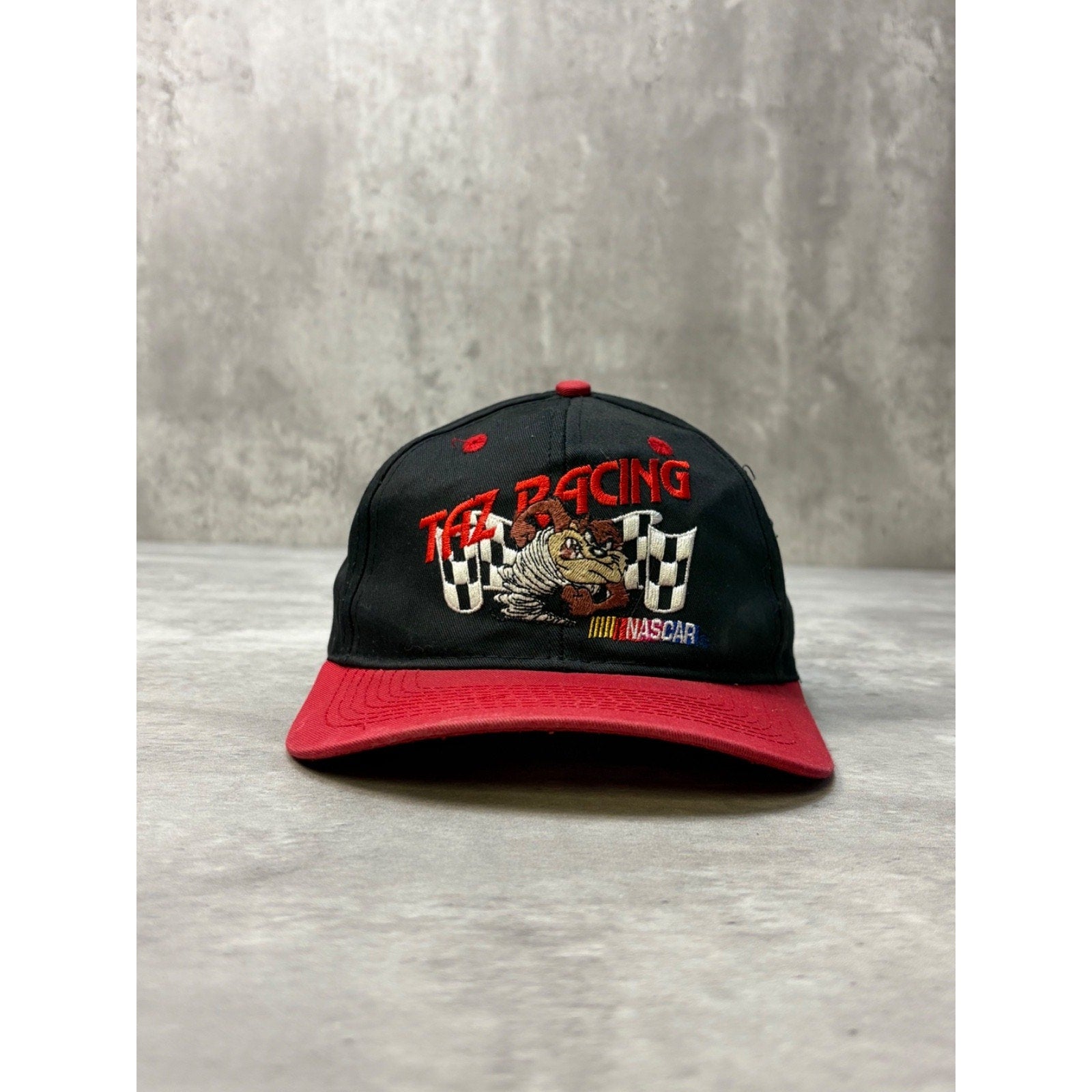Vintage 1997 Nascar Looney Tunes Taz Racing Embroidered Snapback Hat OSFA