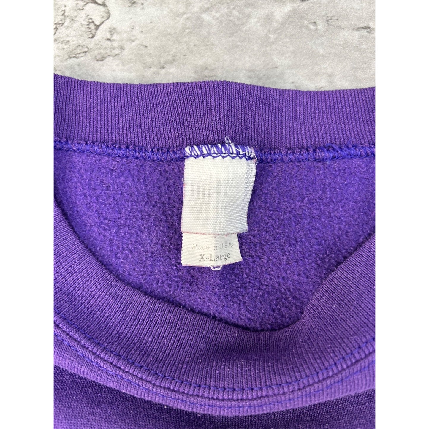 Vintage 1984 Los Angeles Lakers Basketball Club NBA Graphic Sweatshirt Size XL