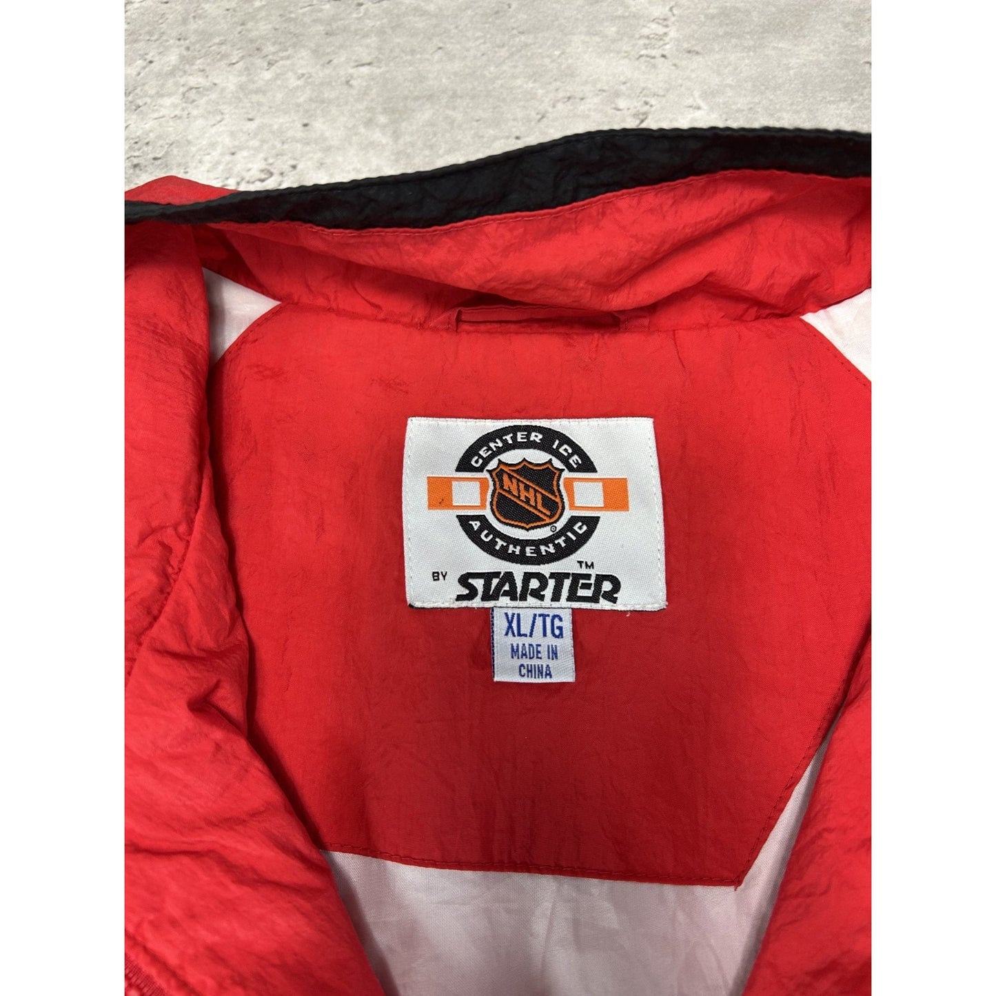 Vintage 90s Detroit Red Wings NHL Embroidered Nylon Starter Jacket Size XL