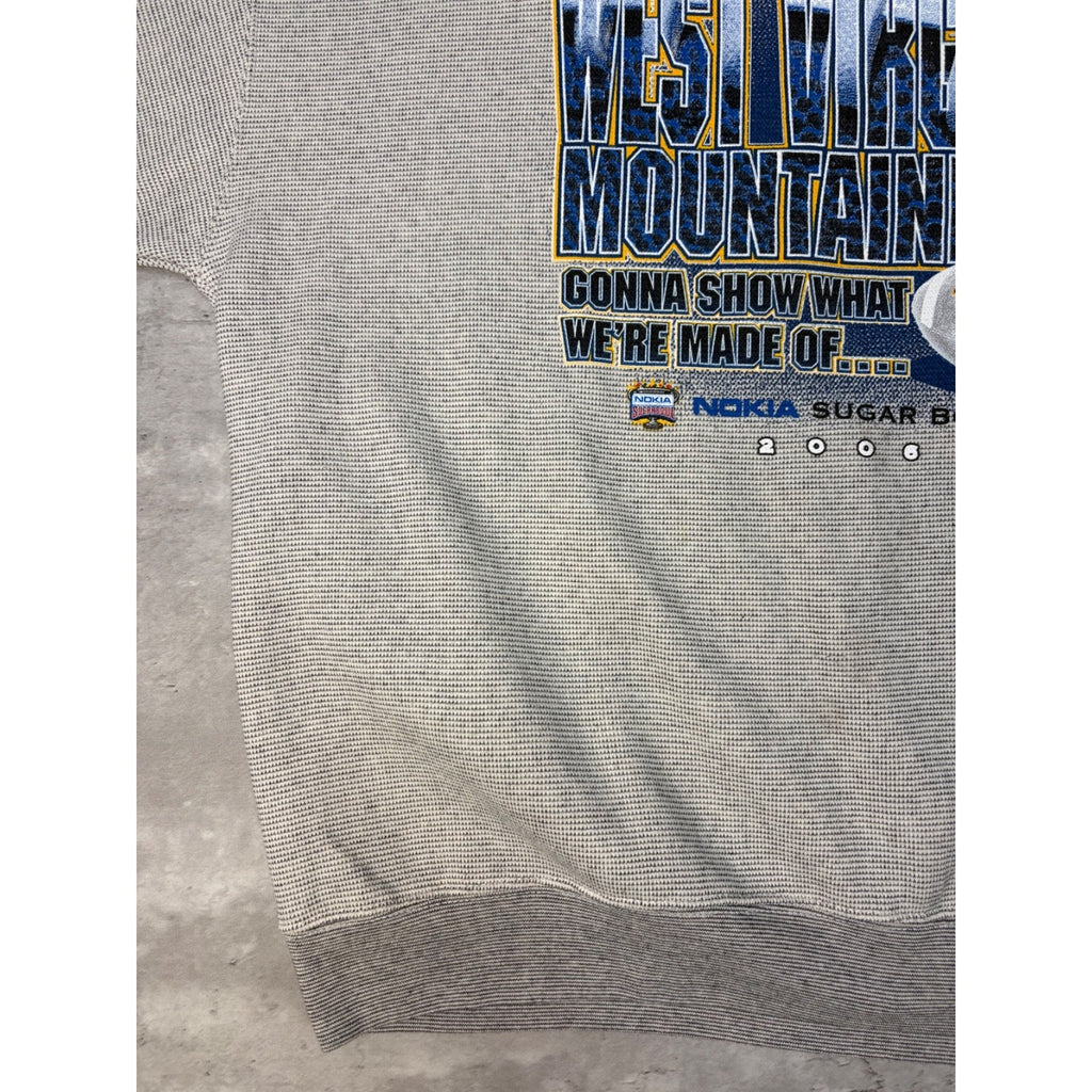 Vintage 2006 West Virginia Mountaineers NCAA Graphic Spellout Sweatshirt Size XL