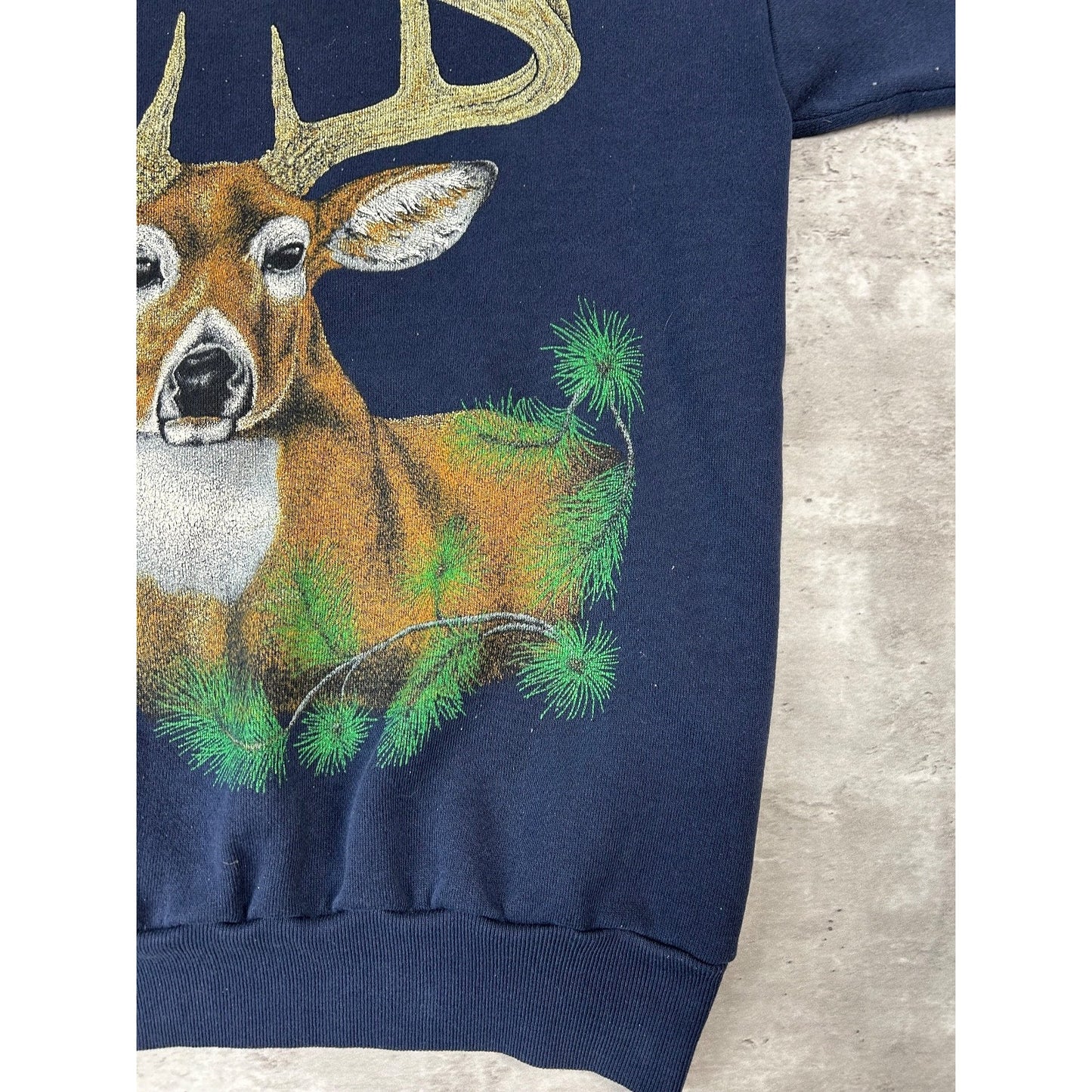 Vintage 90s White Tail Deer Nature Animal Graphic Sweatshirt Size Medium