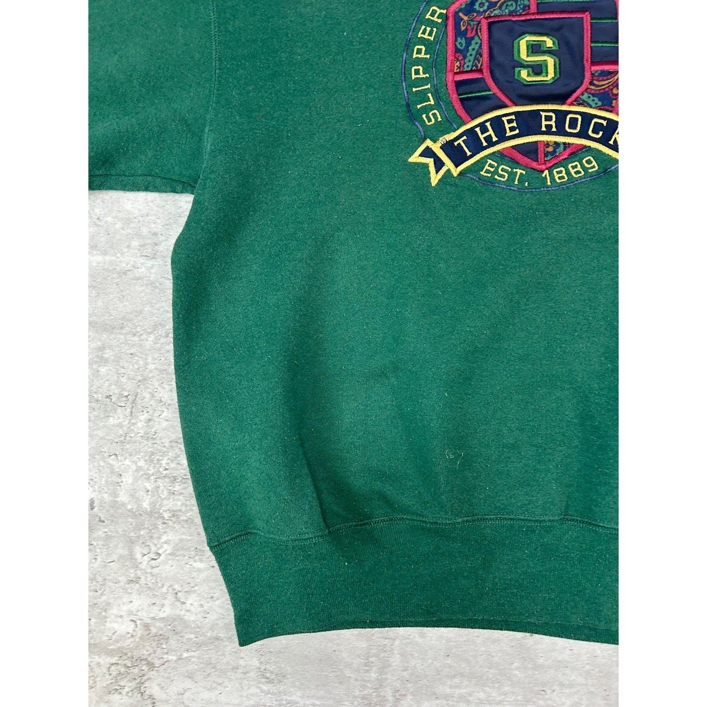 Vintage 90s Slippery Rock NCAA Embroidered Spellout Crewneck Sweatshirt Medium