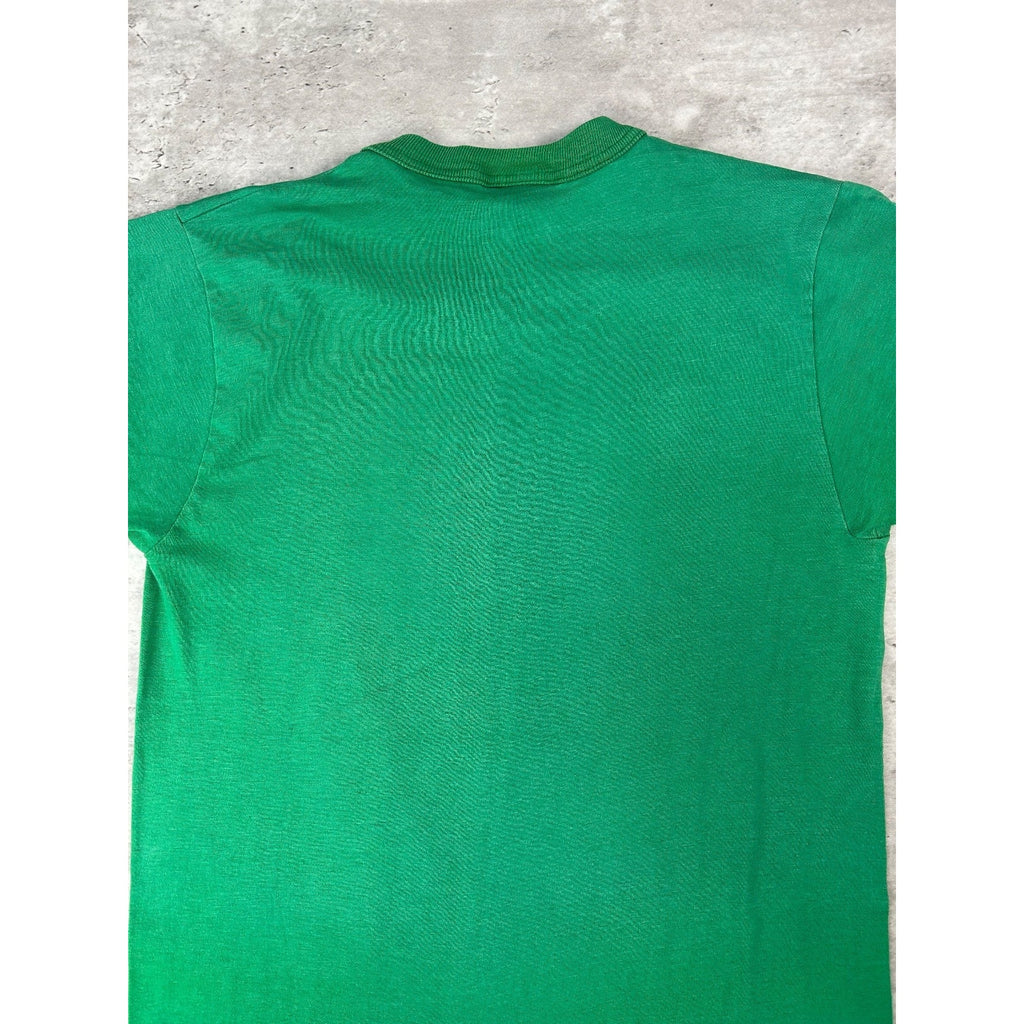 Vintage 80s Green Bay Packers NFL Football Spellout Graphic T-Shirt Size Medium