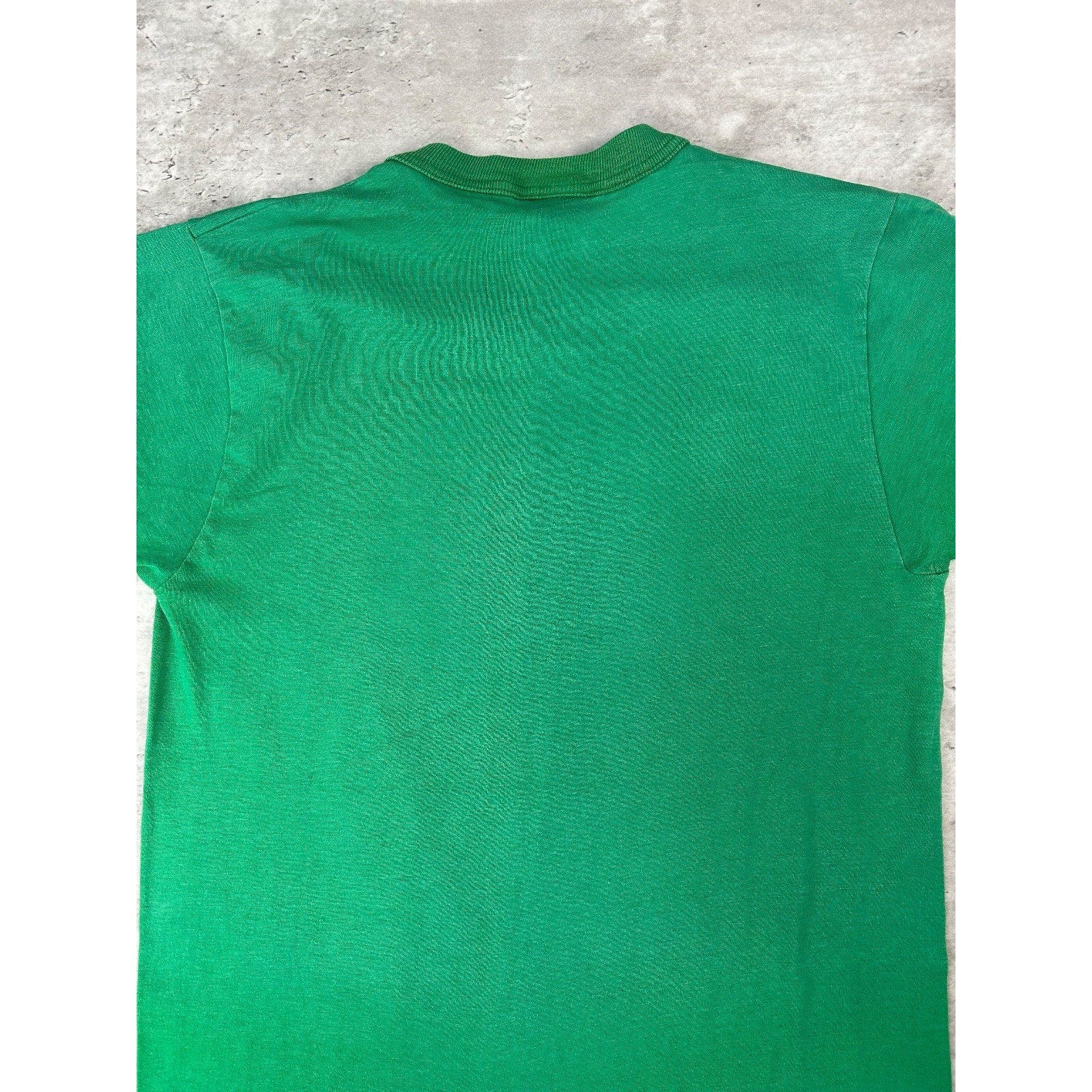 Vintage 80s Green Bay Packers NFL Football Spellout Graphic T-Shirt Size Medium
