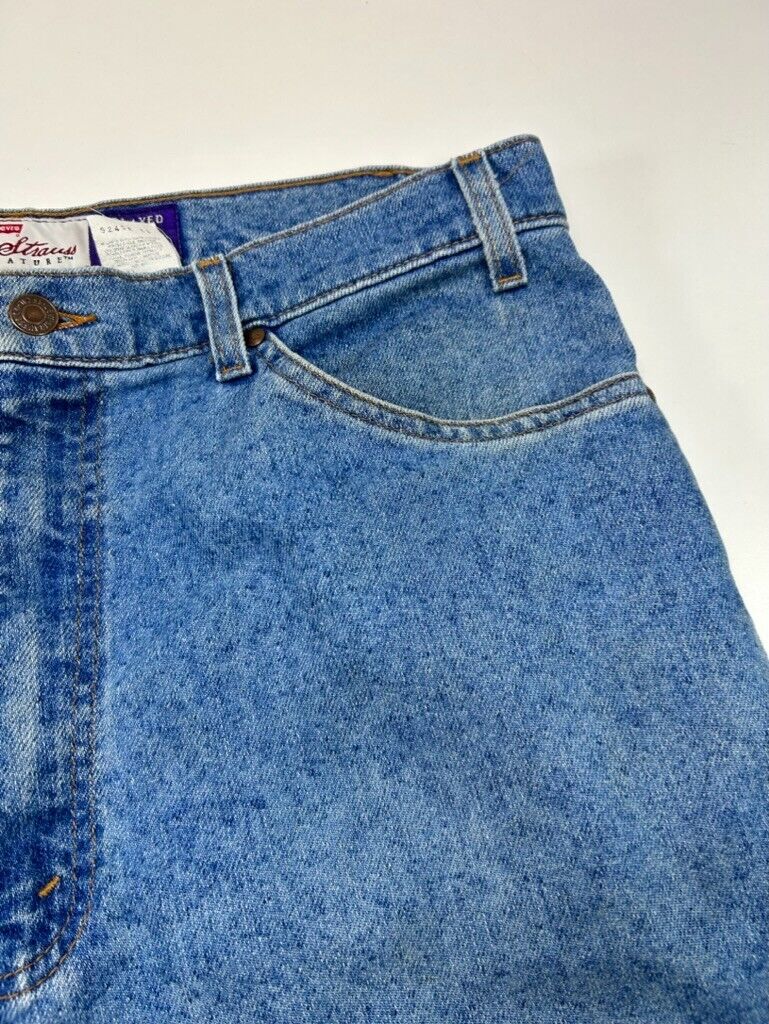 Vintage 1996 Levi's 540 Signature Relaxed Fit Medium Wash Denim Pants Size 36