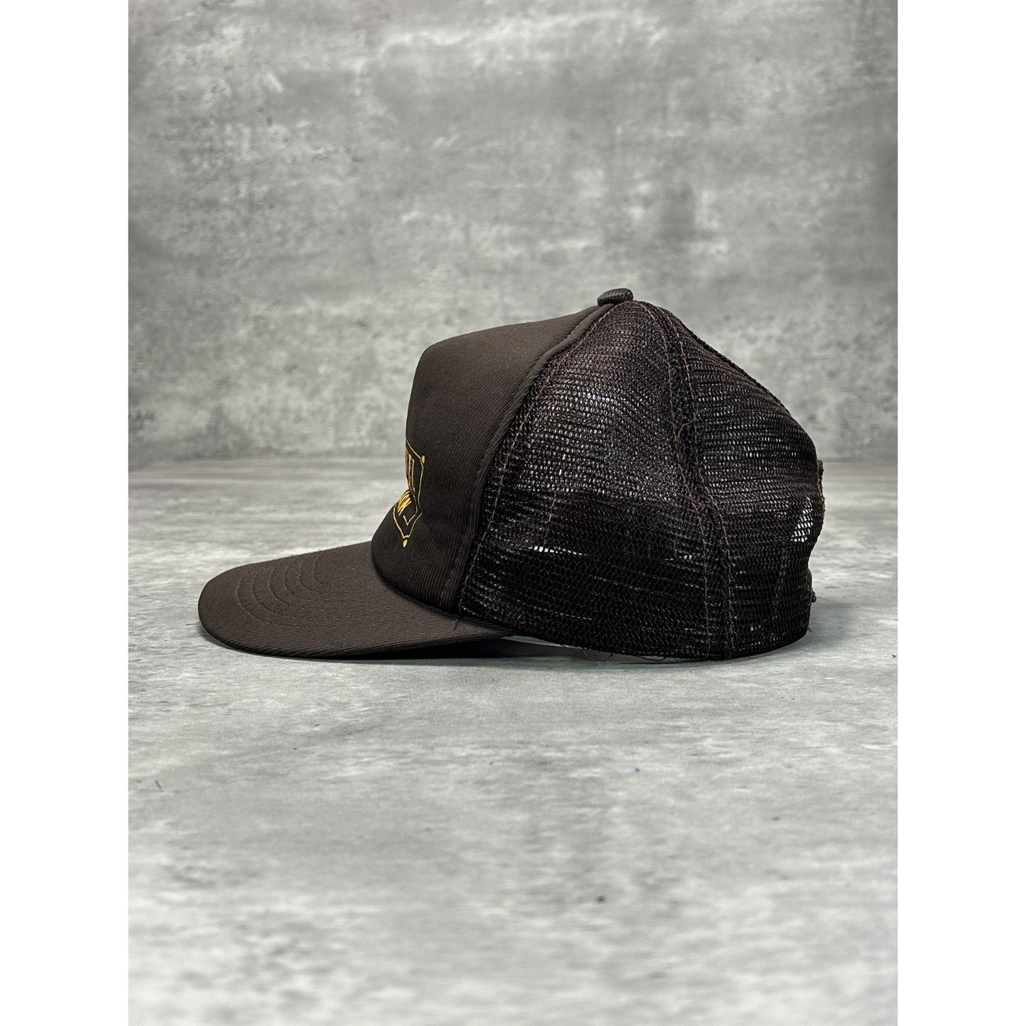 Vintage 80s/90s Wooden Nickel Saloon Embroidered Trucker Snapback Hat OSFA