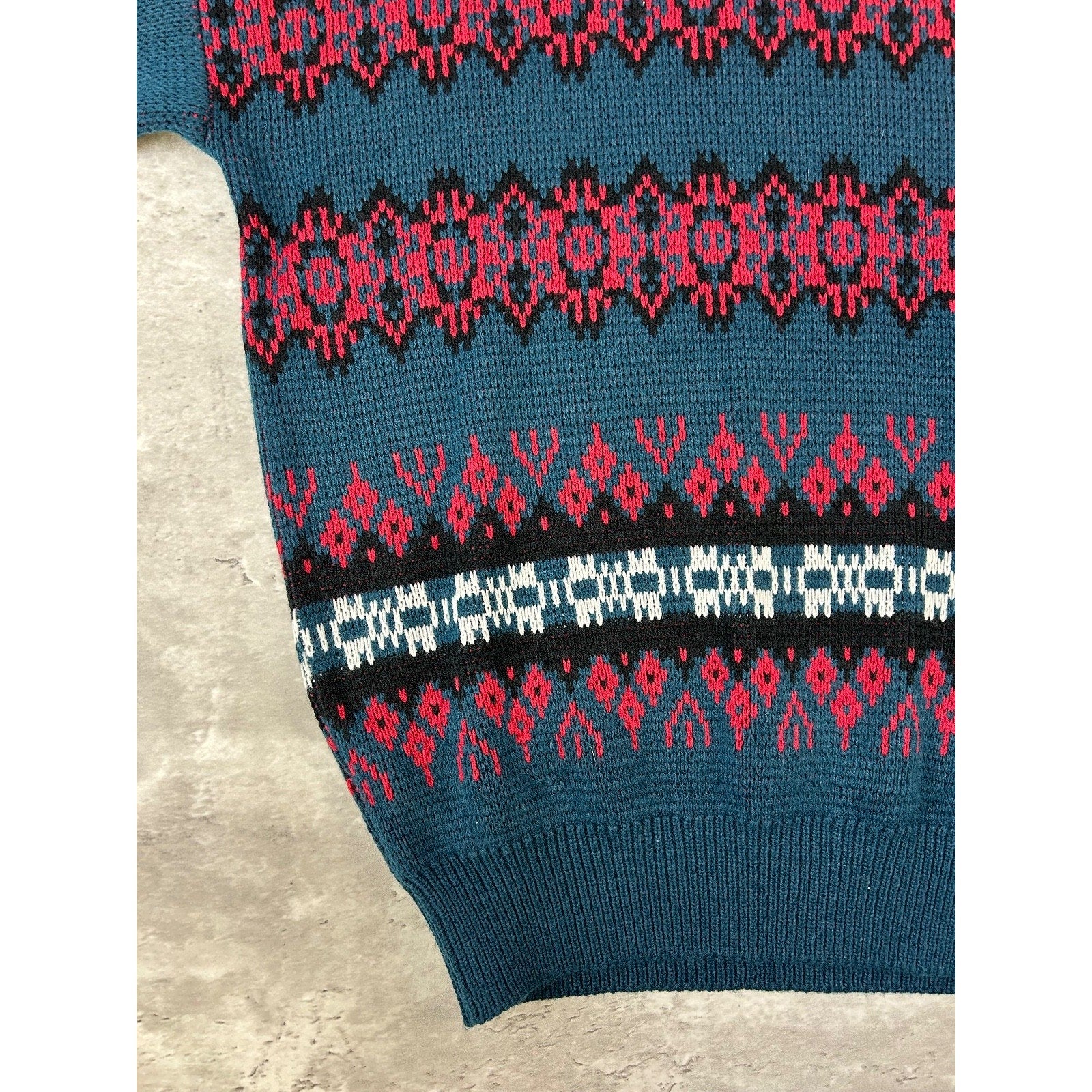 Vintage 90s Geometric Striped Print Pullover Knit Sweater Size Large