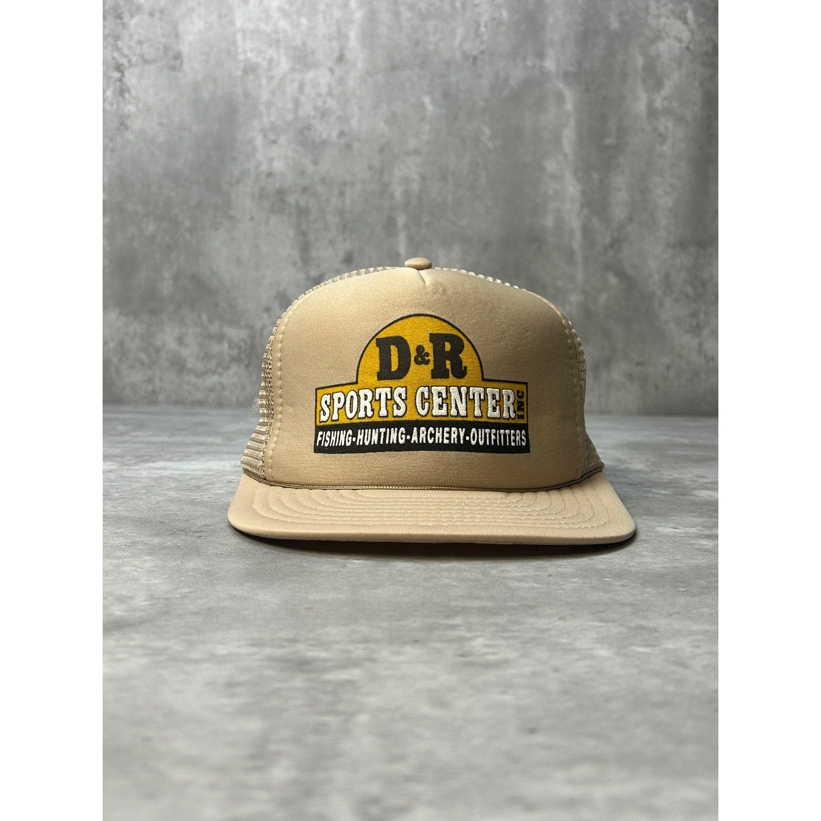 Vintage 90s D&R Sports Center Fishing And Hunting Trucker Snapback Hat OSFA