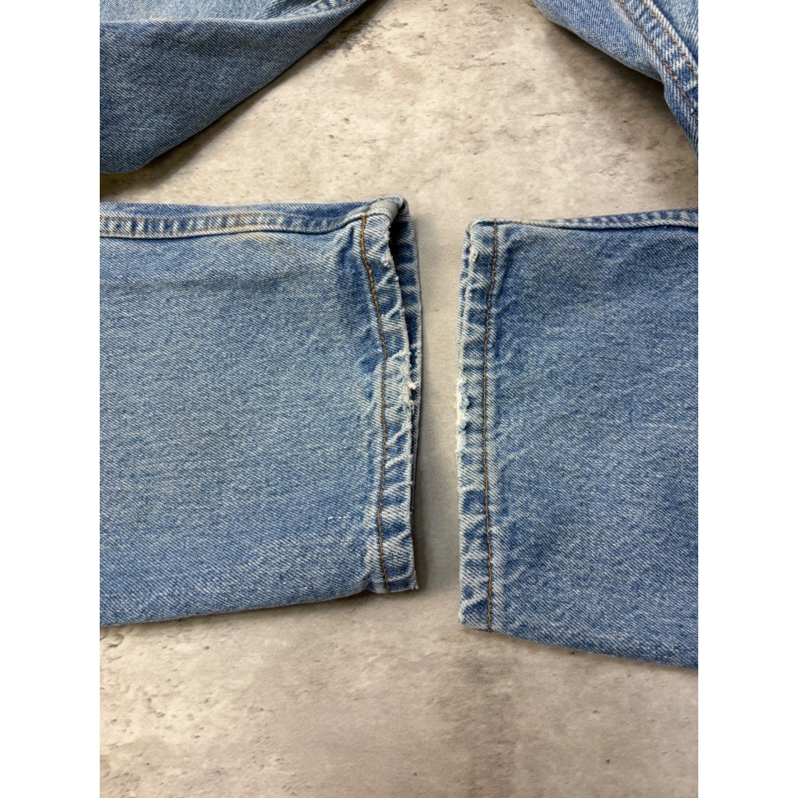 Vintage Levis 550 Red Tab Relaxed Fit Medium Wash Denim Pants Size 36