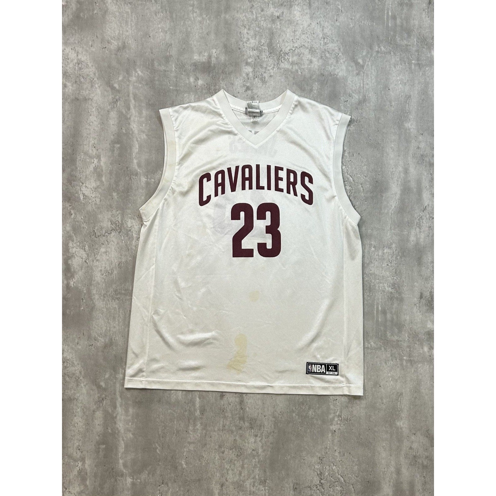 Vintage Lebron James #23 Cleveland Cavaliers NBA Basketball Jersey Size XL