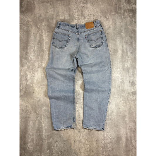 Vintage Levis 550 Red Tab Relaxed Fit Light Wash Denim Pants Size 35 Blue